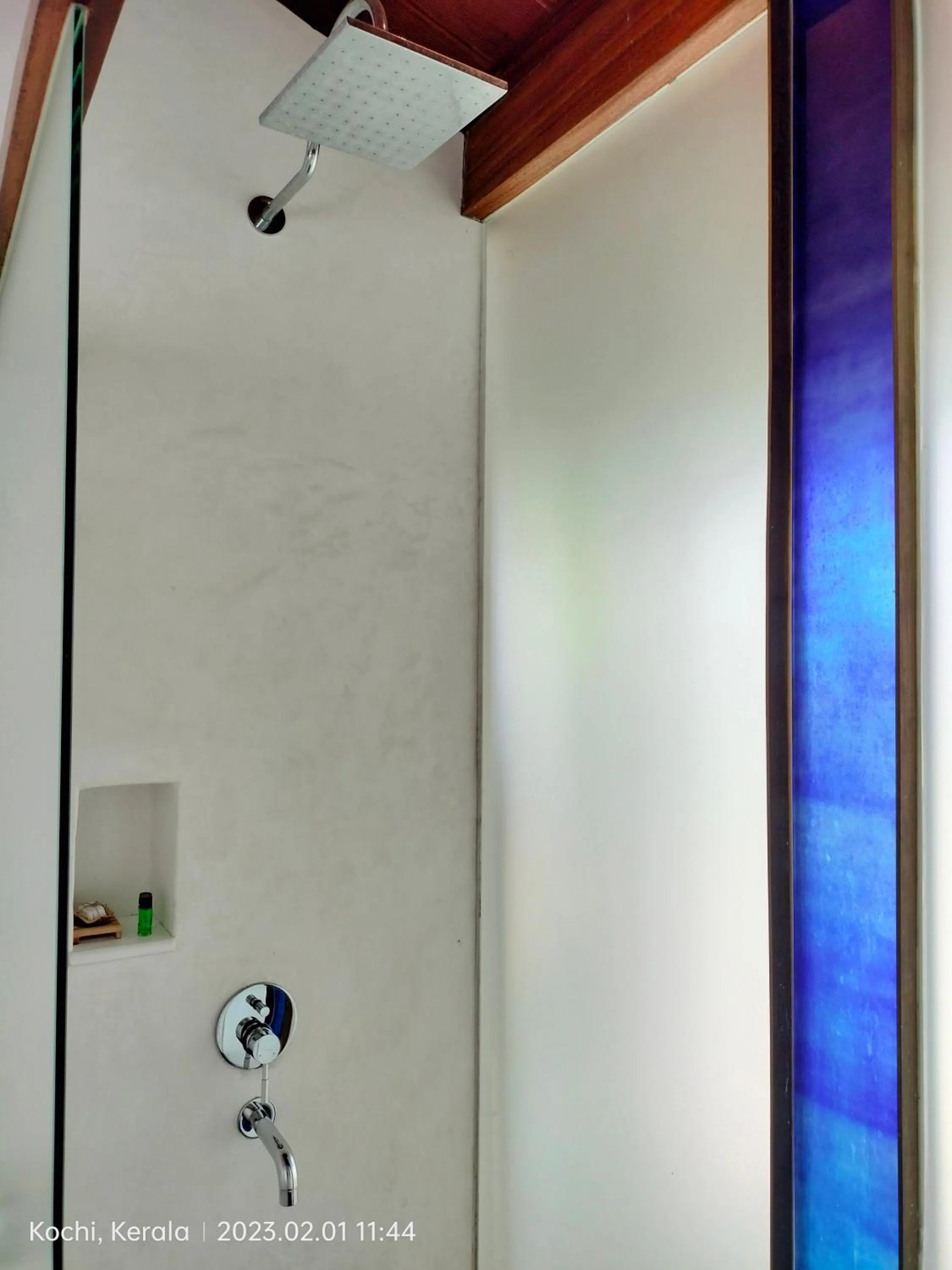 Bathroom in Baymaas LakeHouse