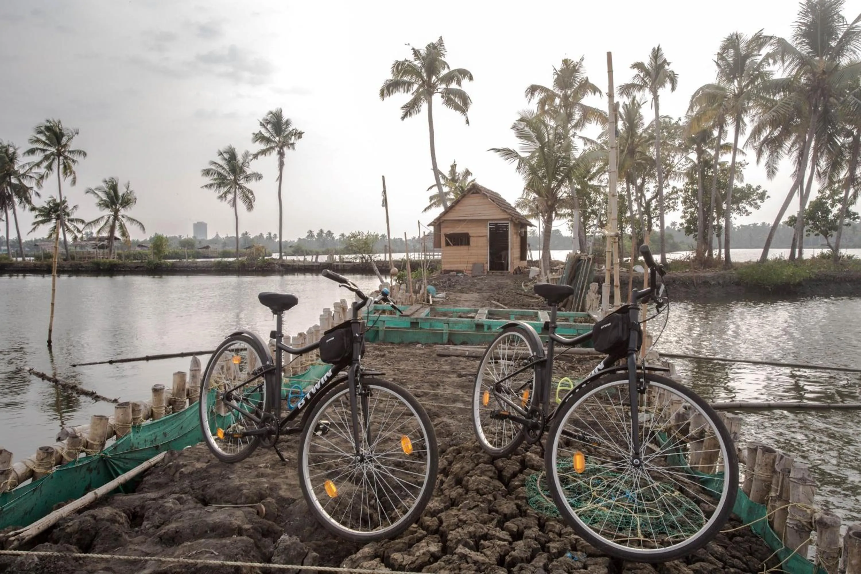 Day in Baymaas LakeHouse