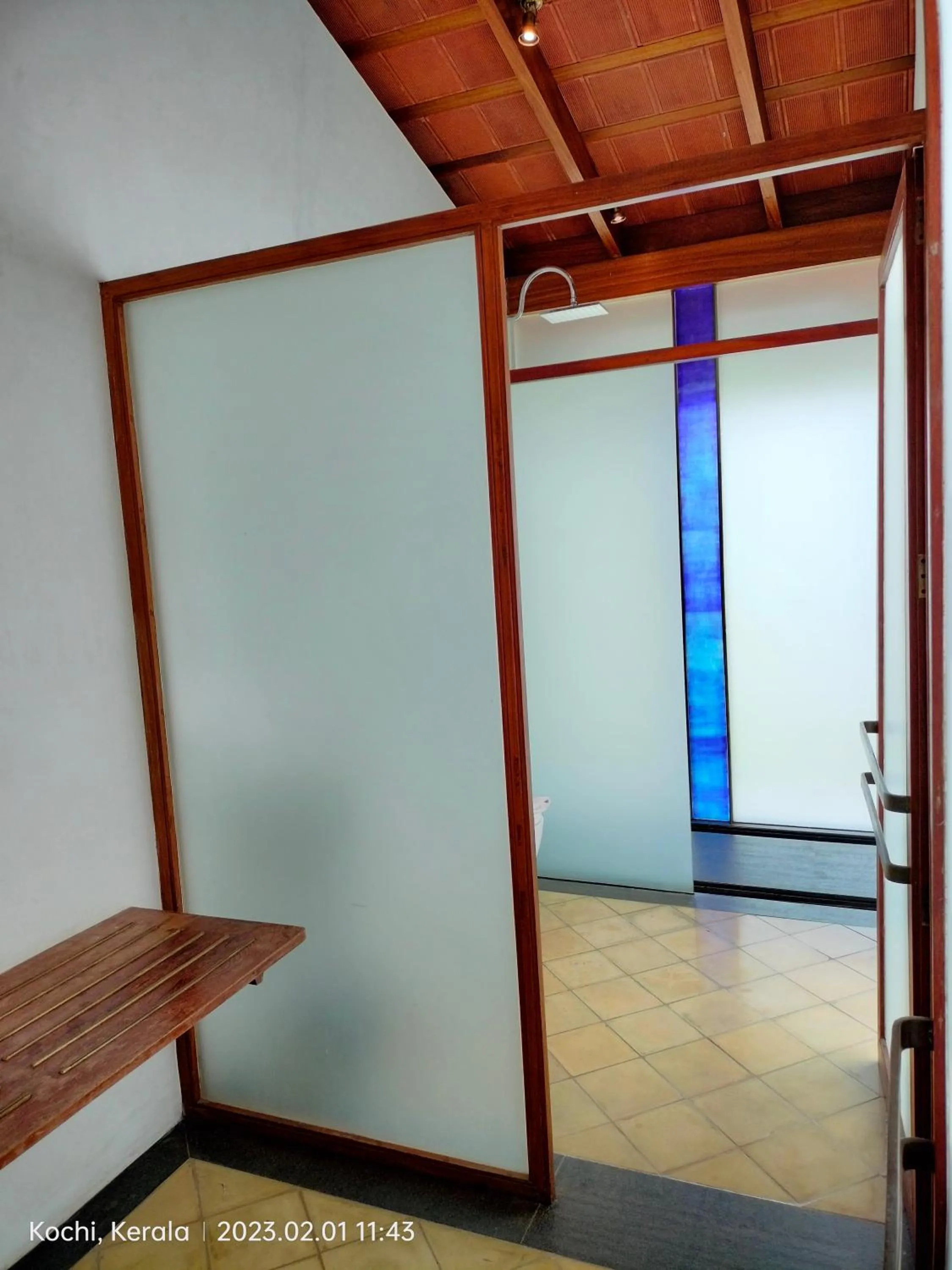 Bathroom in Baymaas LakeHouse