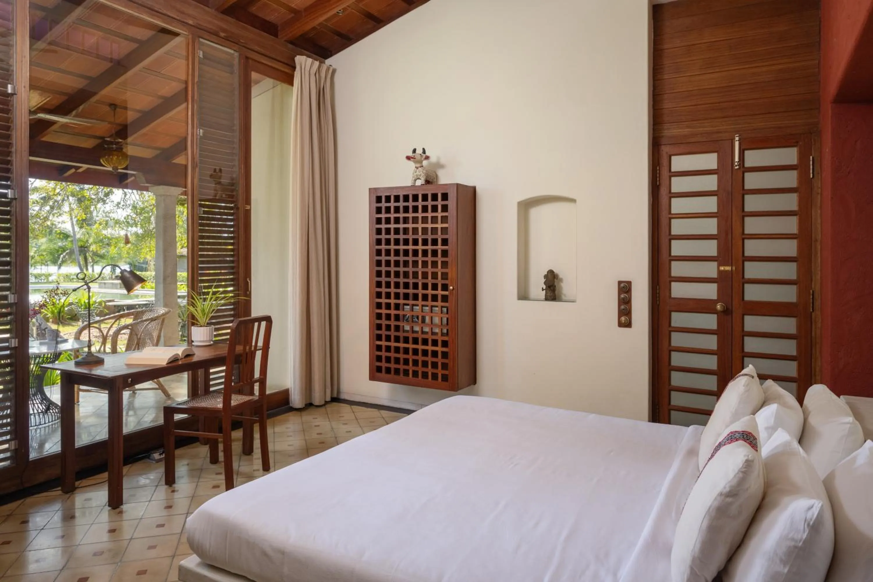 Bed in Baymaas LakeHouse