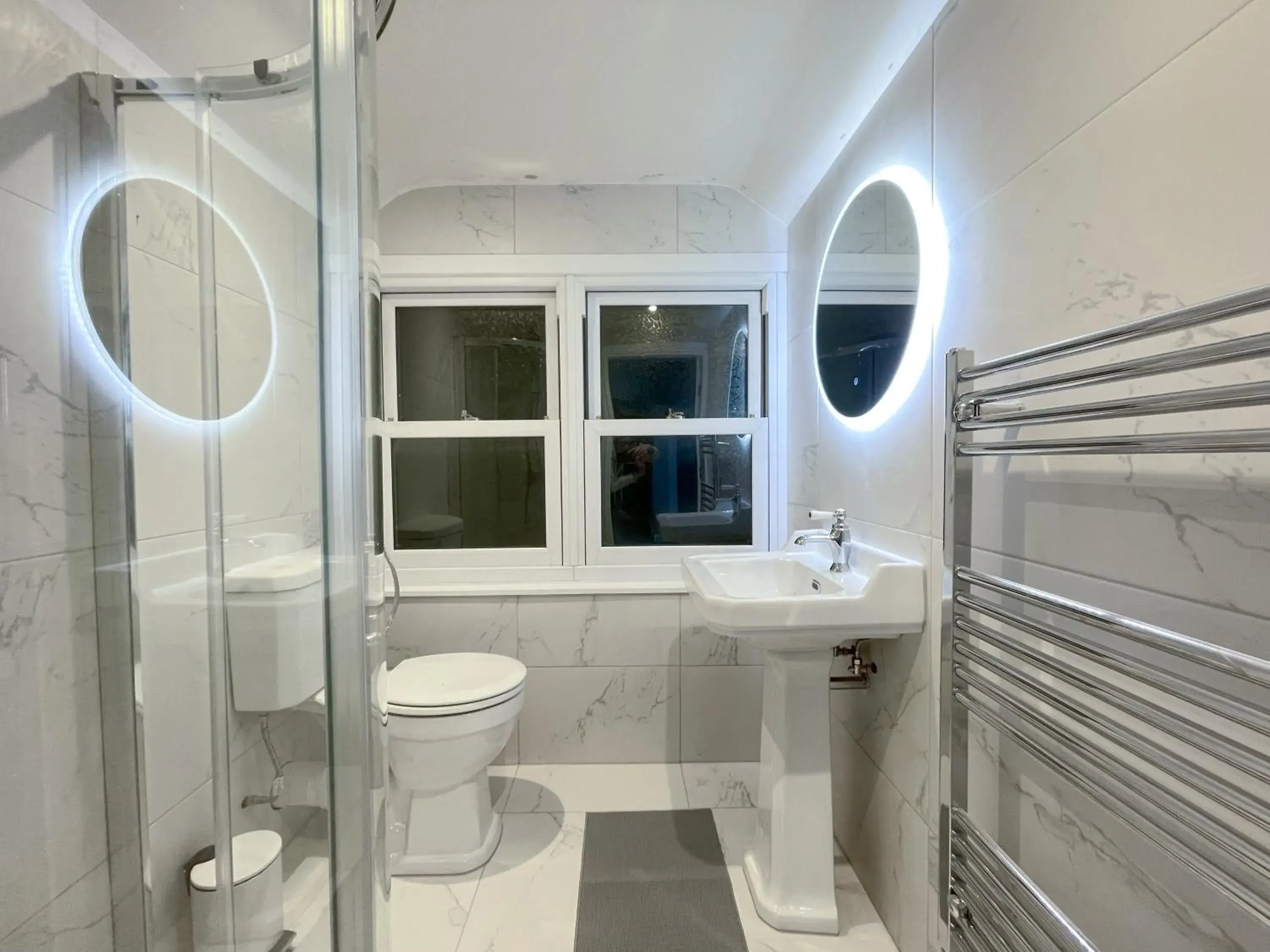 Penthouse Apartment in Luxury Private Apartments - Close to Town Centre Penthouse Apartment in Luxury Private Apartments - Close to Town Centre