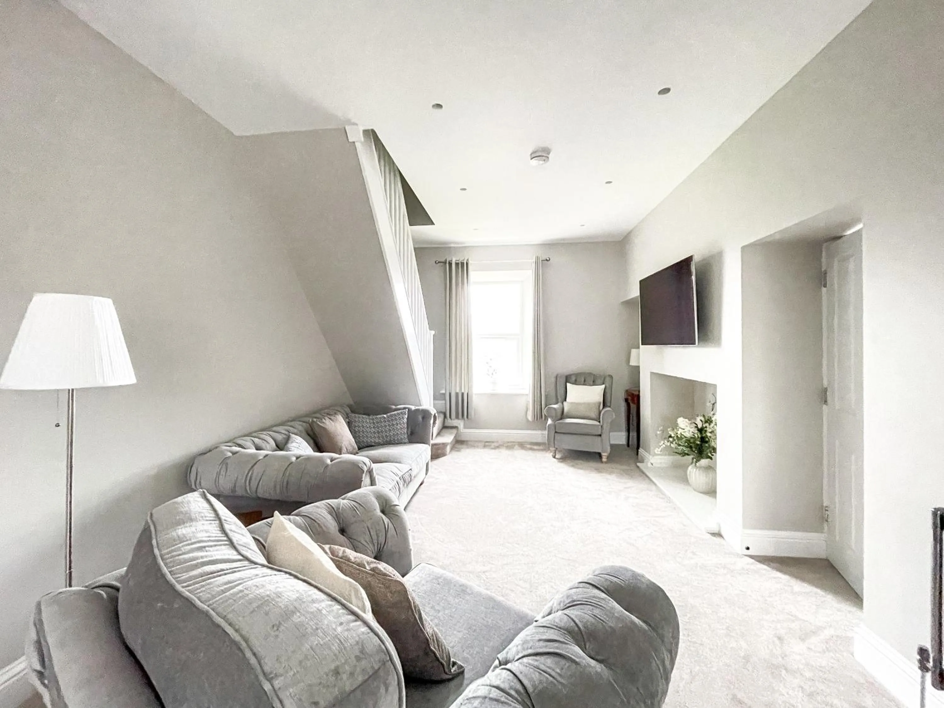 Luxury Private Apartments - Close to Town Centre