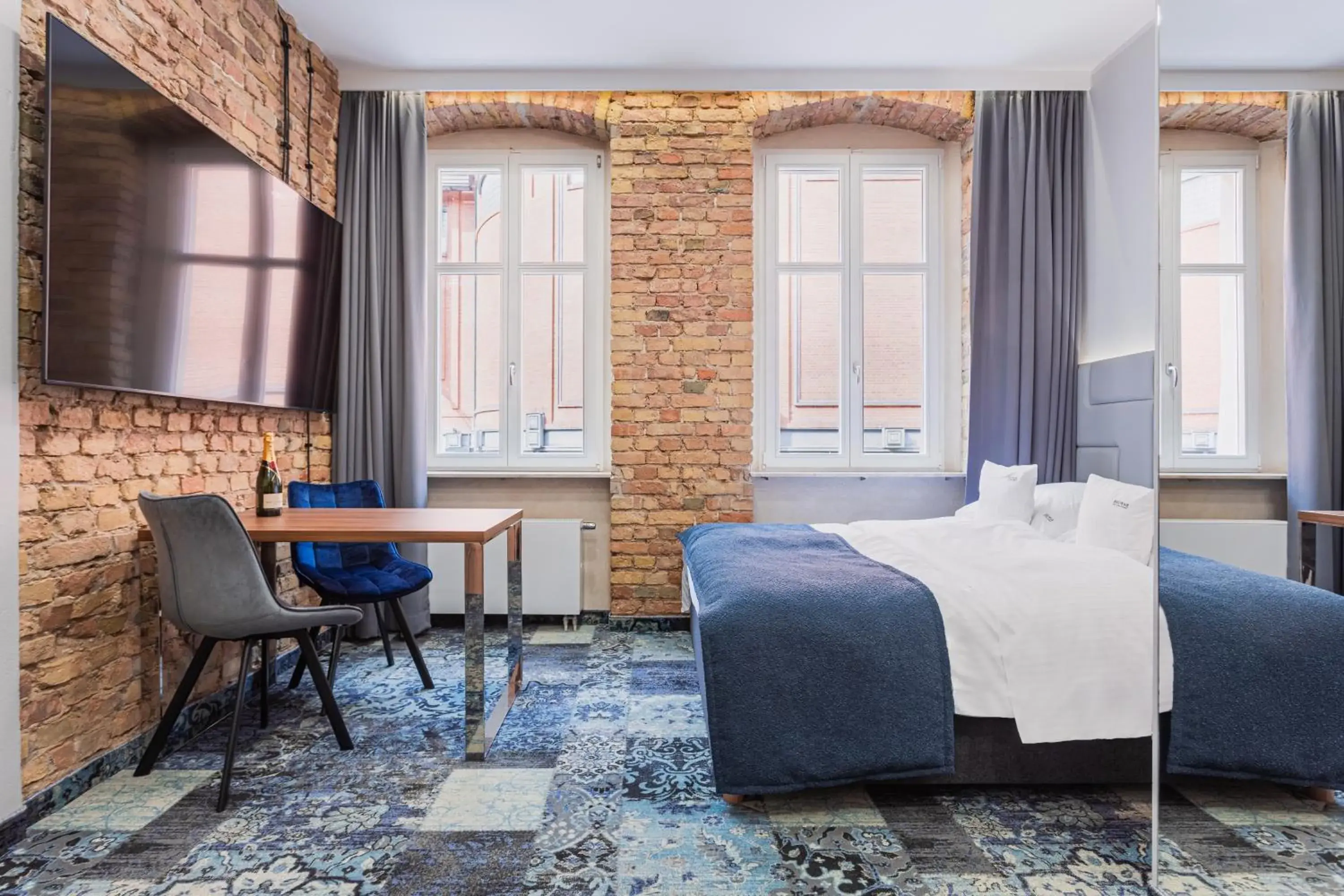 Superior King Room in Apartamenty Browar Luxury Old Town Poznań 24h Superior King Room in Apartamenty Browar Luxury Old Town Poznań 24h