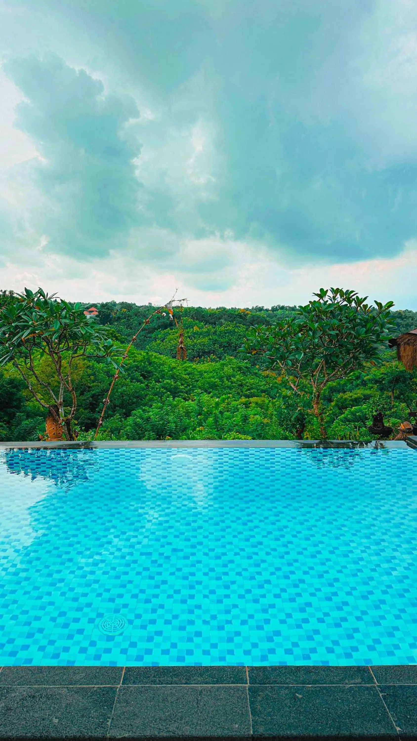 Pool view in Penida Hills