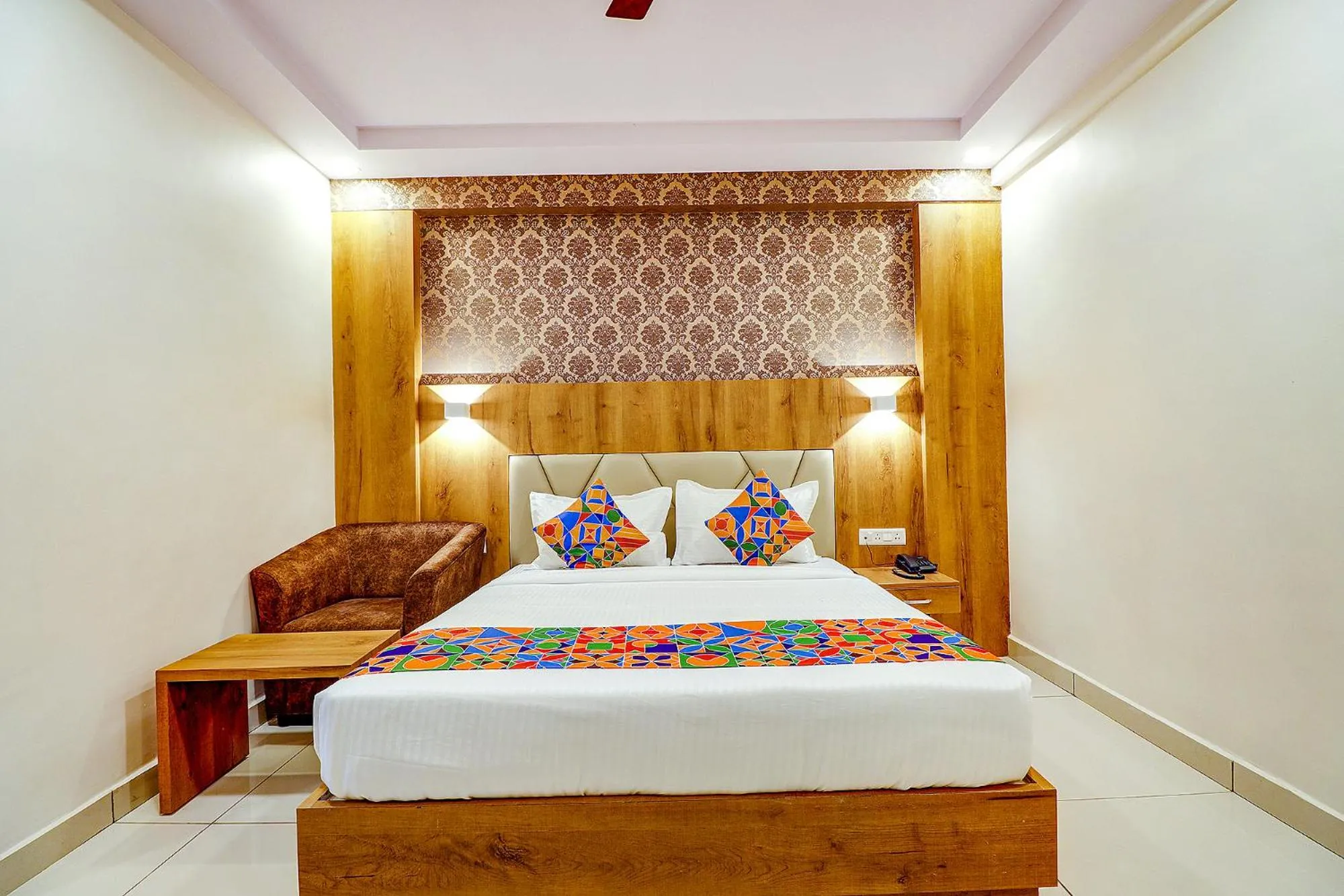 Bed in FabHotel Rotano Grand - Nr Marathahalli Bridge