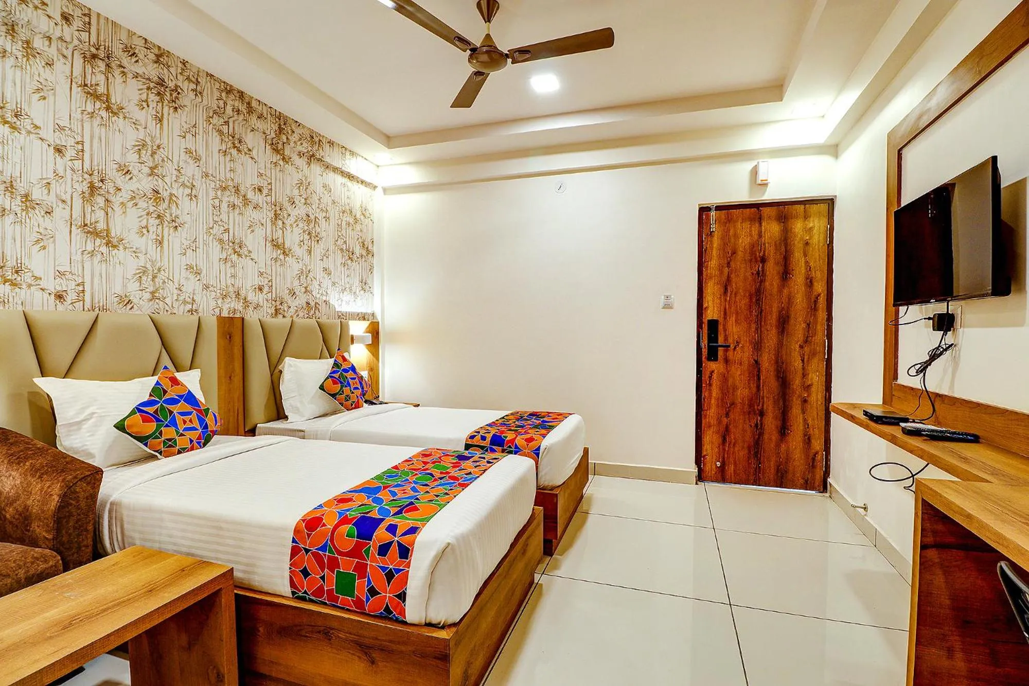 Bed in FabHotel Rotano Grand - Nr Marathahalli Bridge