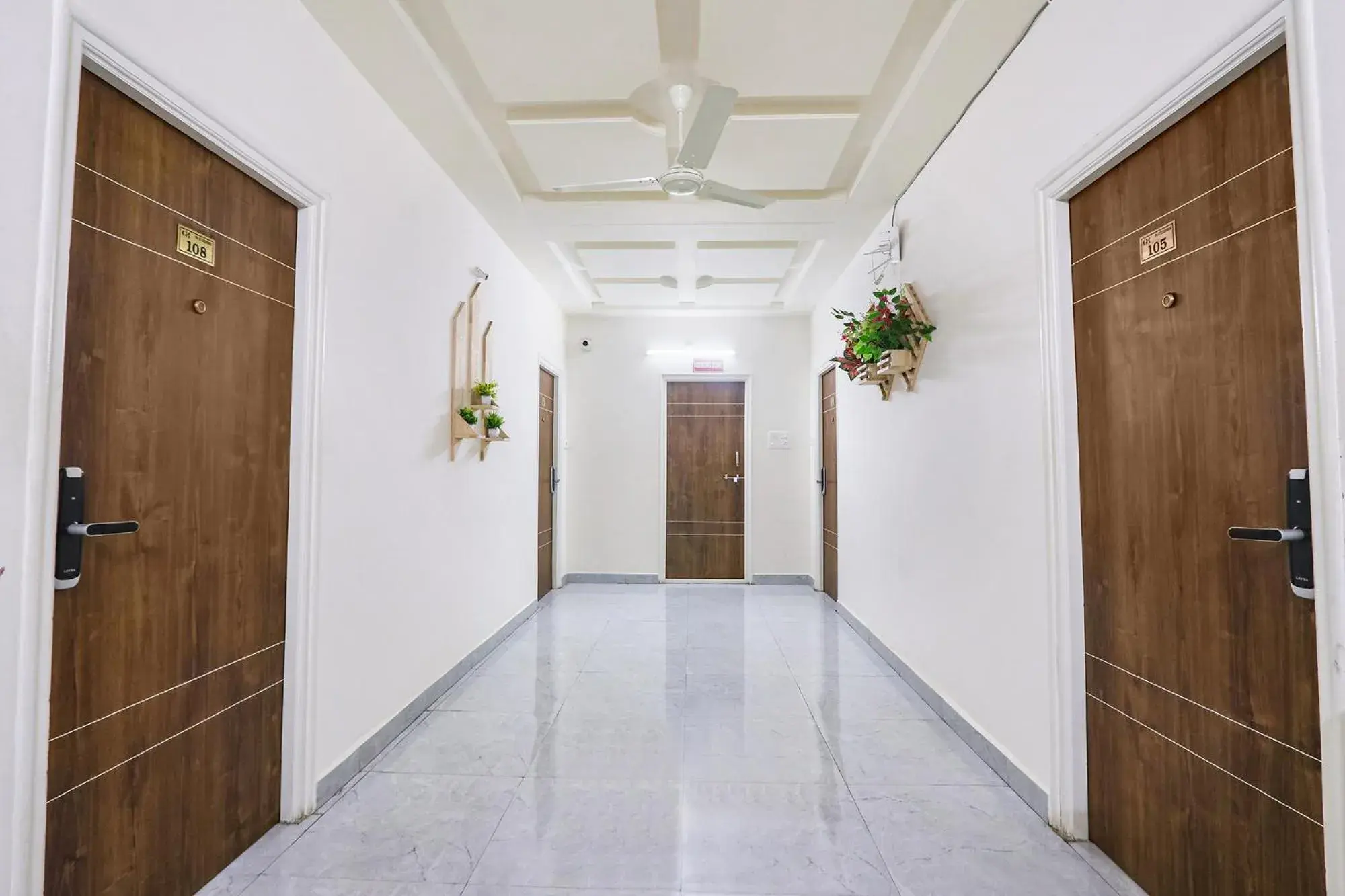 Lobby or reception in FabHotel Golden Hitech - Nr Hitech City Lobby or reception in FabHotel Golden Hitech - Nr Hitech City