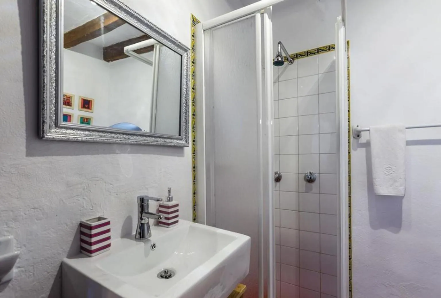 Shower in Garroverar