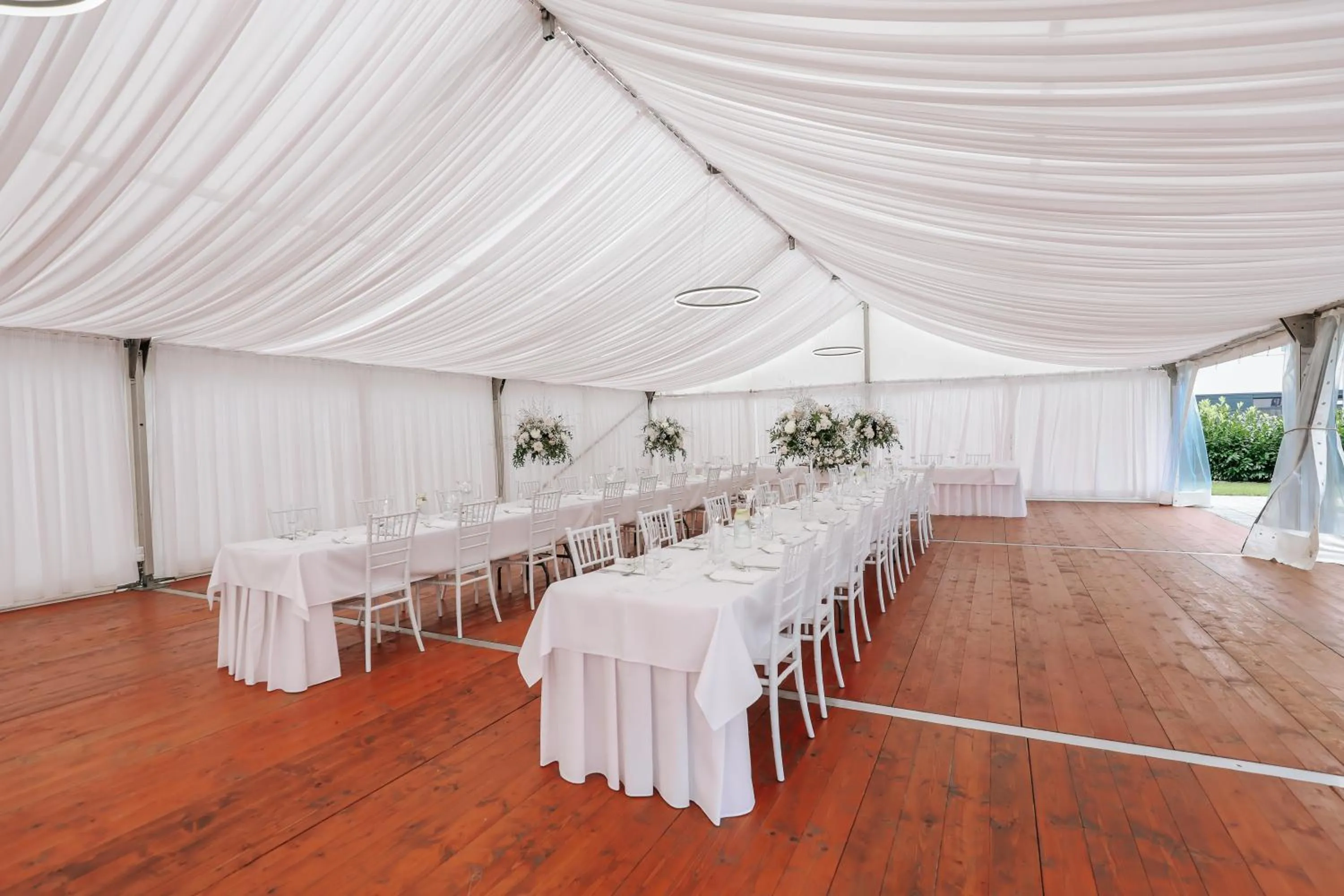 Evening entertainment in Dubno Eat & Sleep