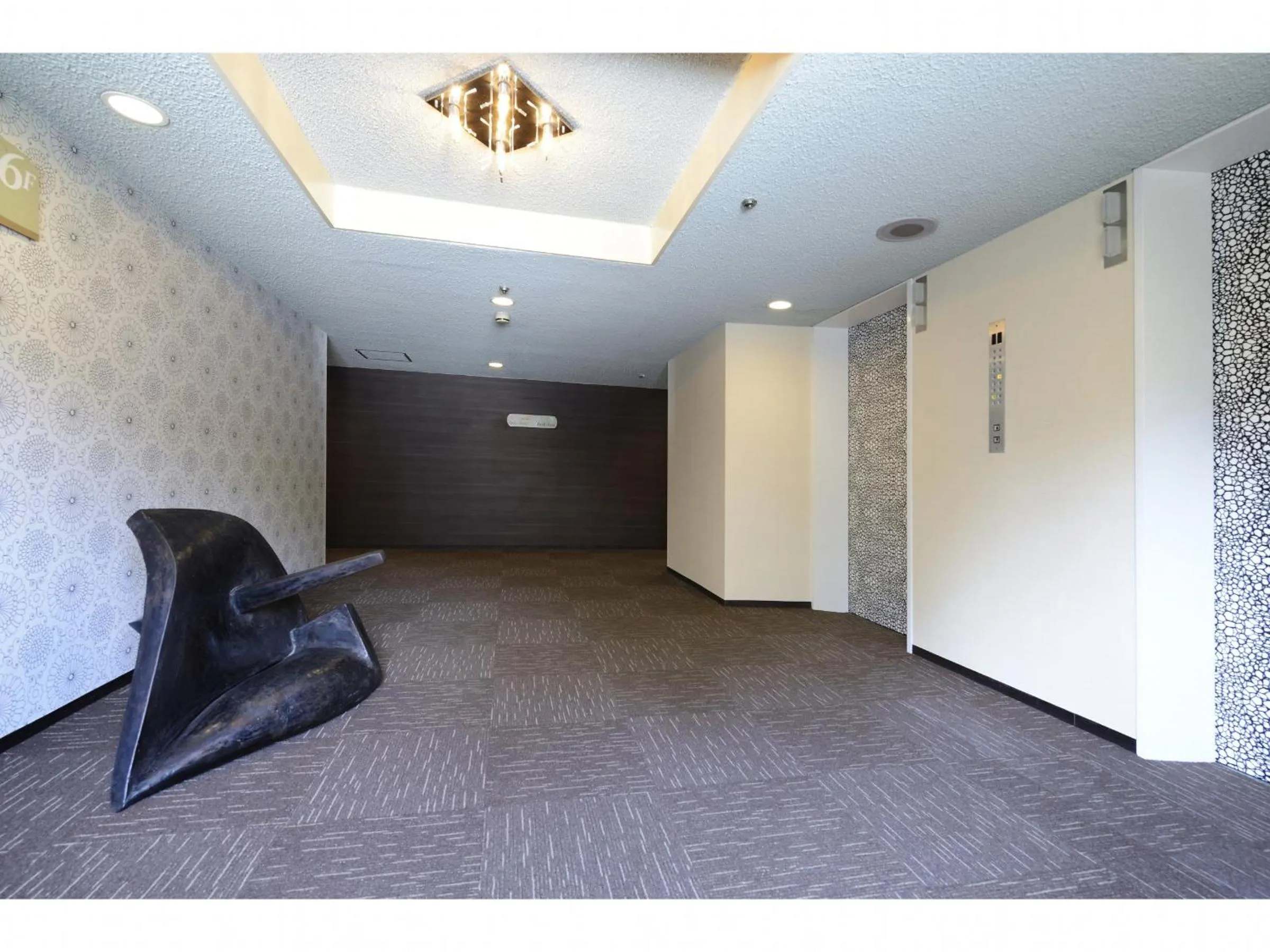 elevator in Hotel Seiryu Japanese Spa inn with spectacular view in Osaka