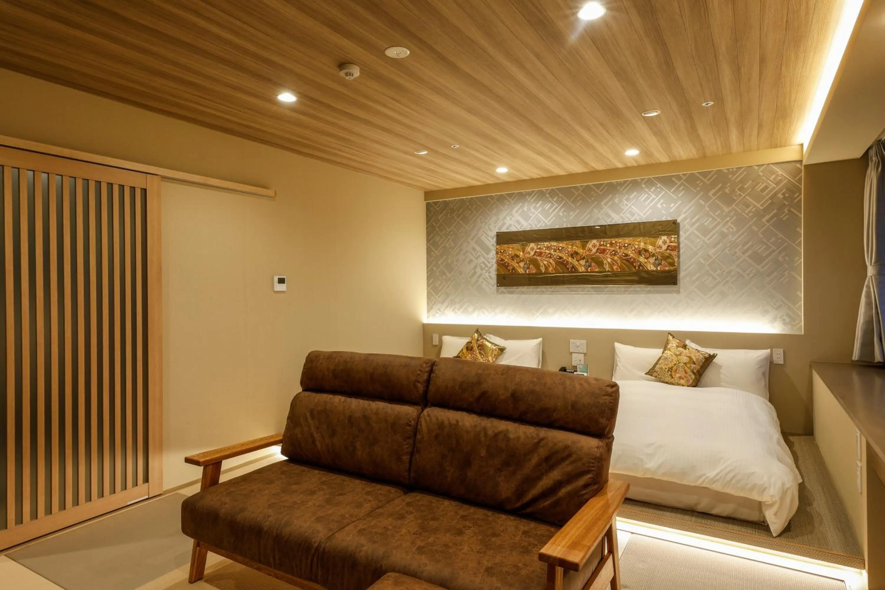 Living room in Hotel Seiryu Japanese Spa inn with spectacular view in Osaka