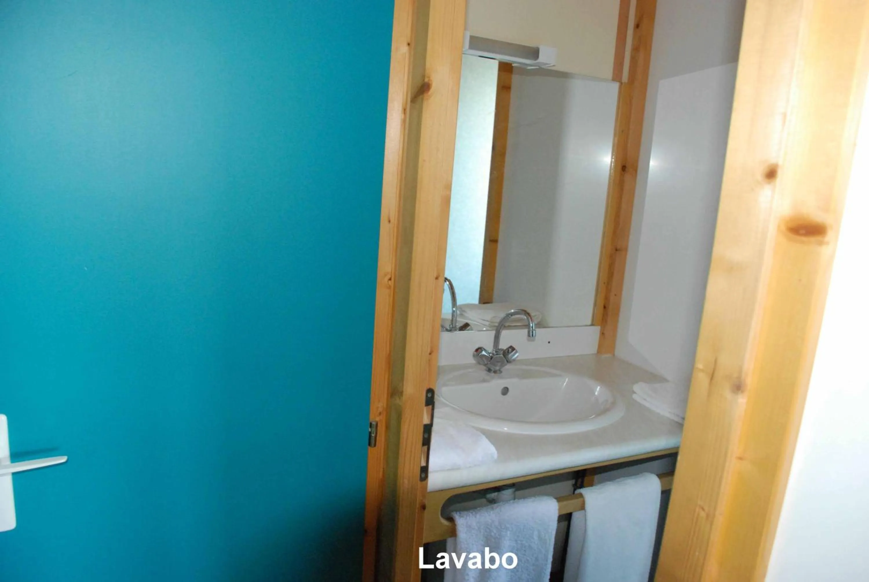 Bathroom in Les Chalets de la MARGERIDE