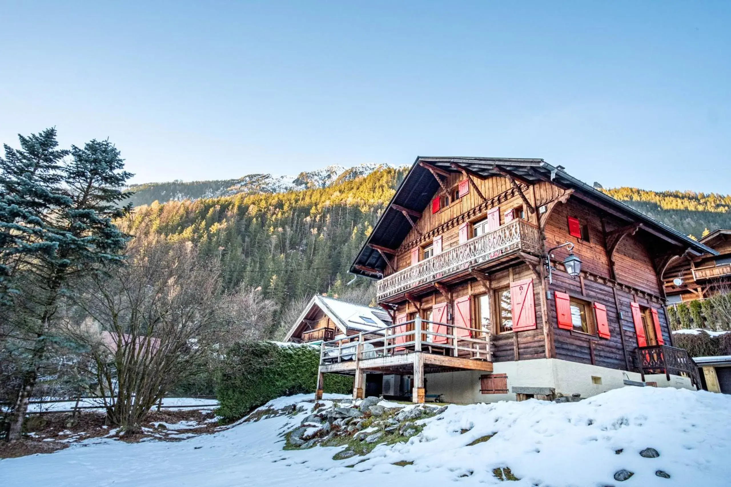Primerose - Historic Chalet - Garden - Central - 5 bedrooms - Mont-Blanc Views Primerose - Historic Chalet - Garden - Central - 5 bedrooms - Mont-Blanc Views