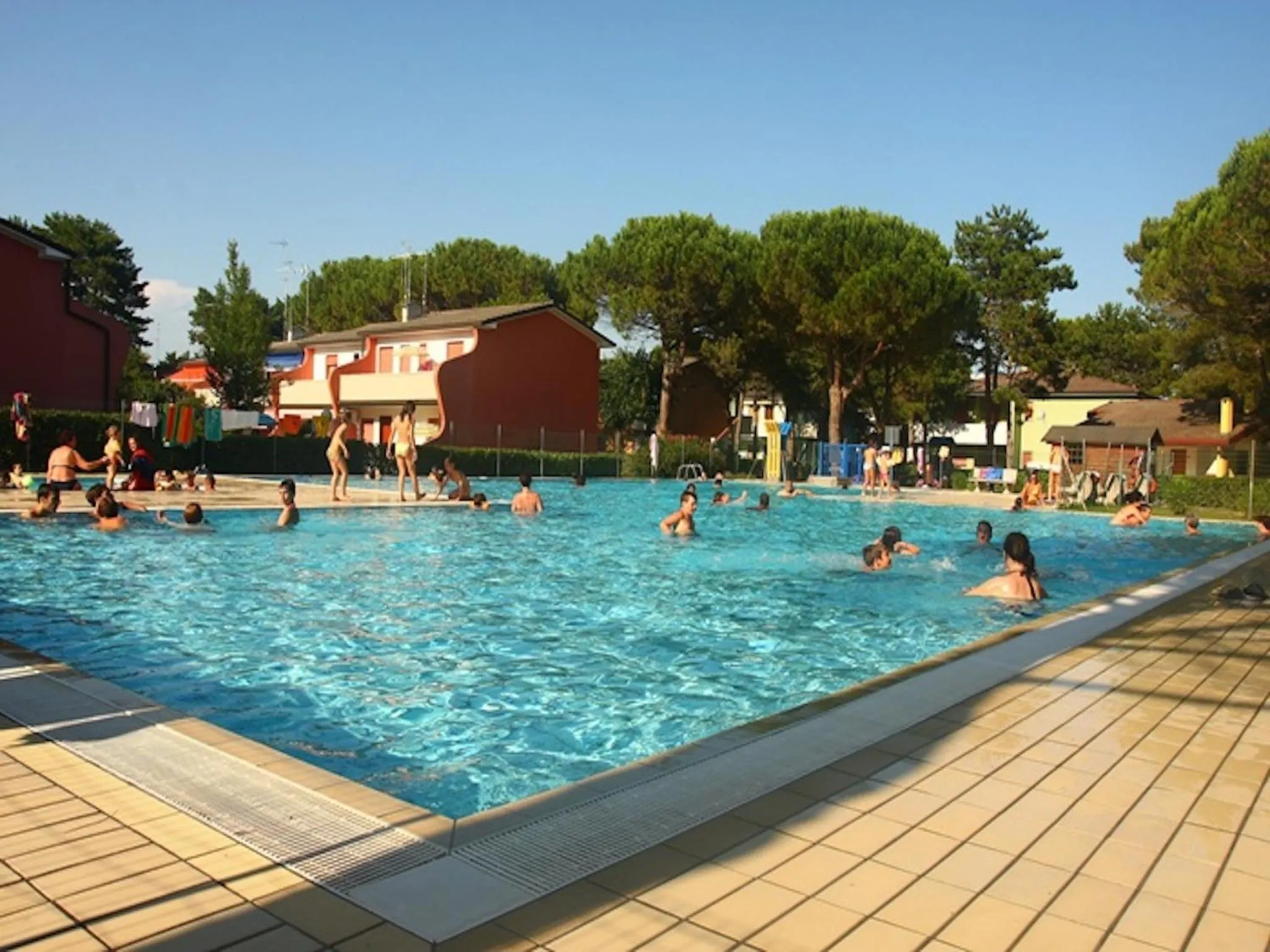 Swimming pool in Bright flat in residence with pool - Beahost