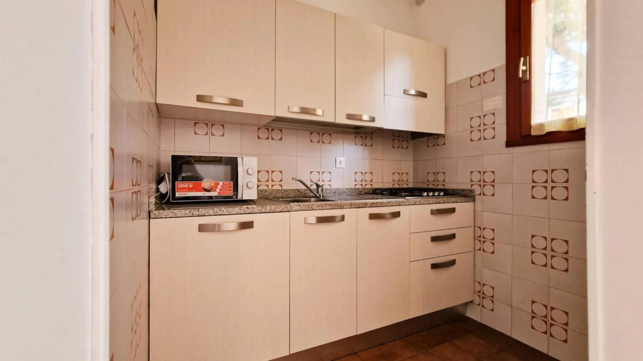 kitchen in Bright flat in residence with pool - Beahost