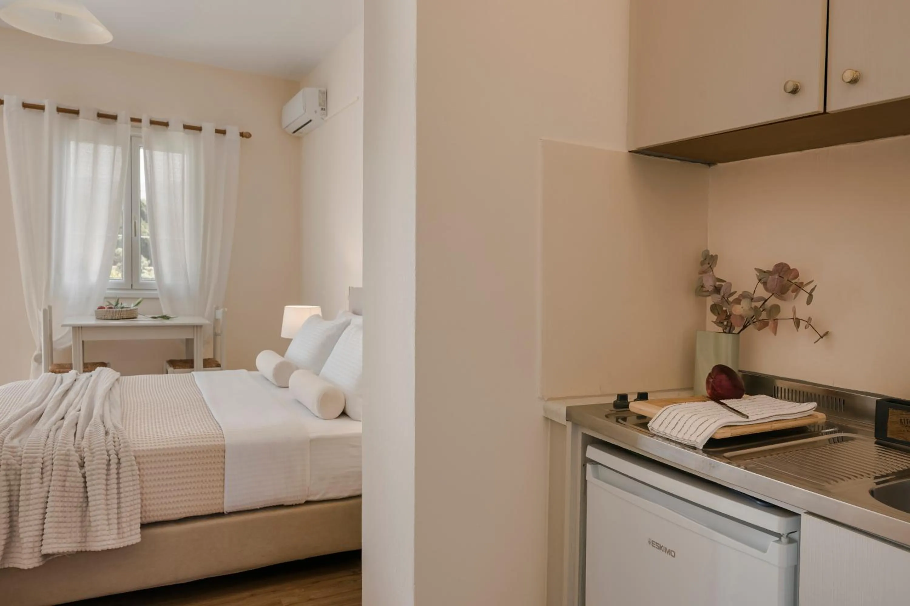 Bed in Theros Retreat