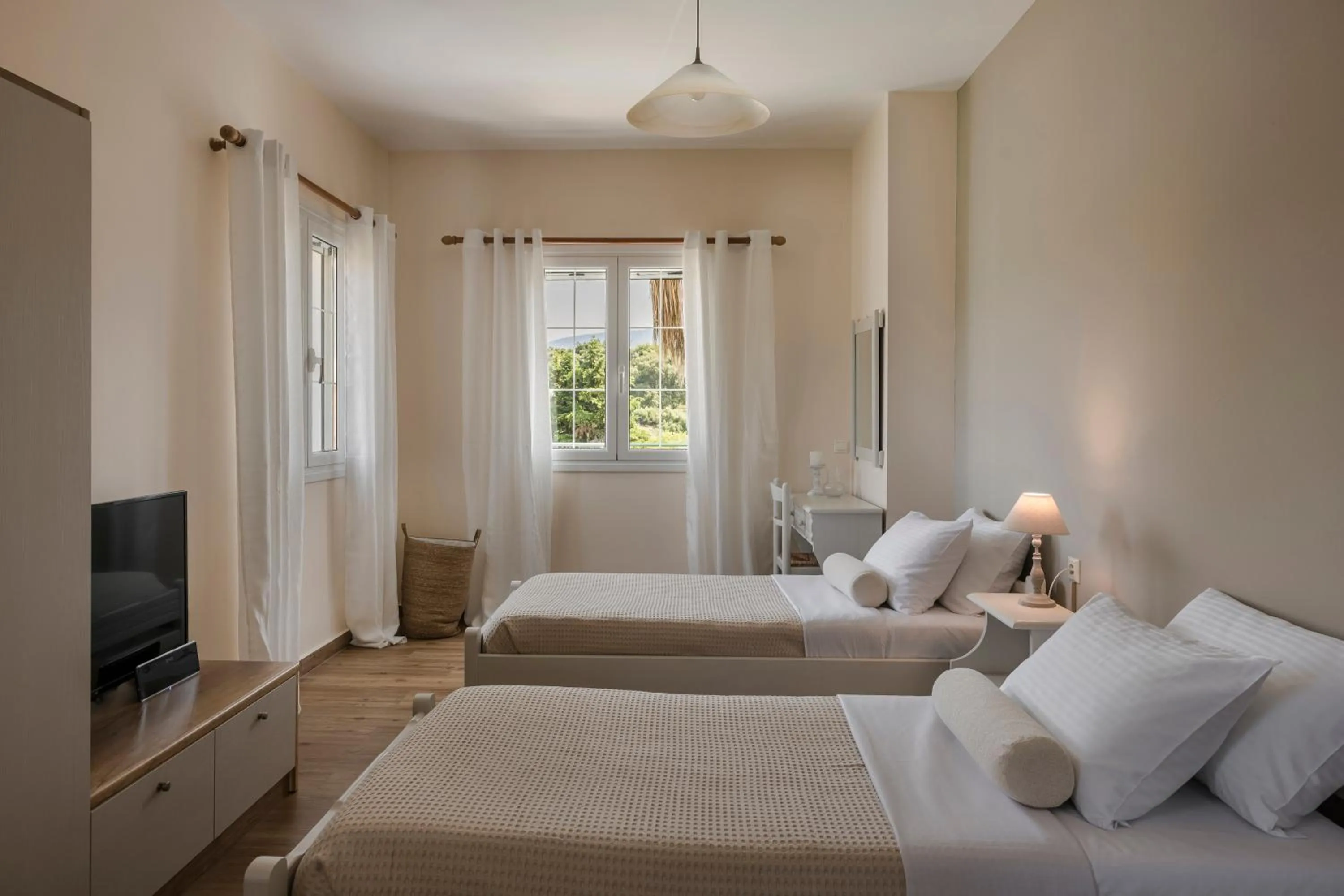 Bed in Theros Retreat