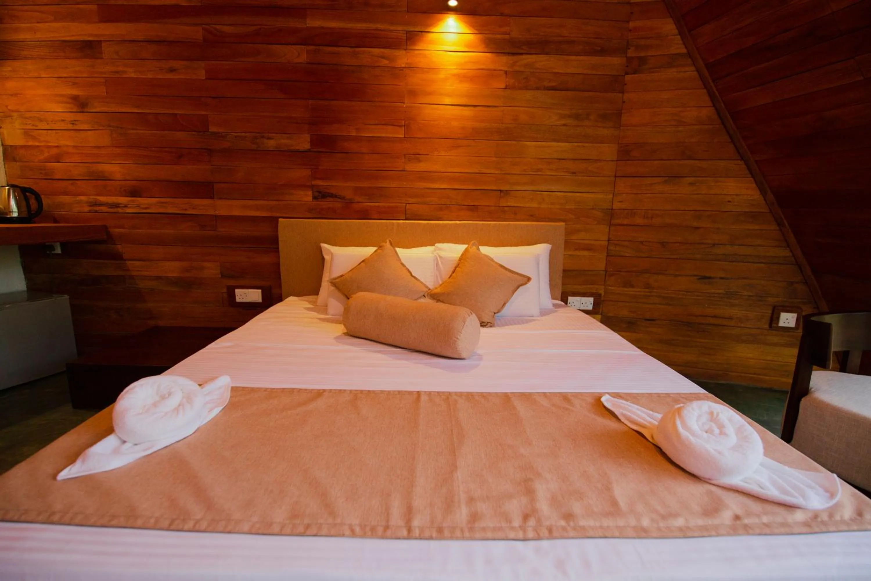 Bedroom, Bed in Gabaa Resort & Spa - Habarana