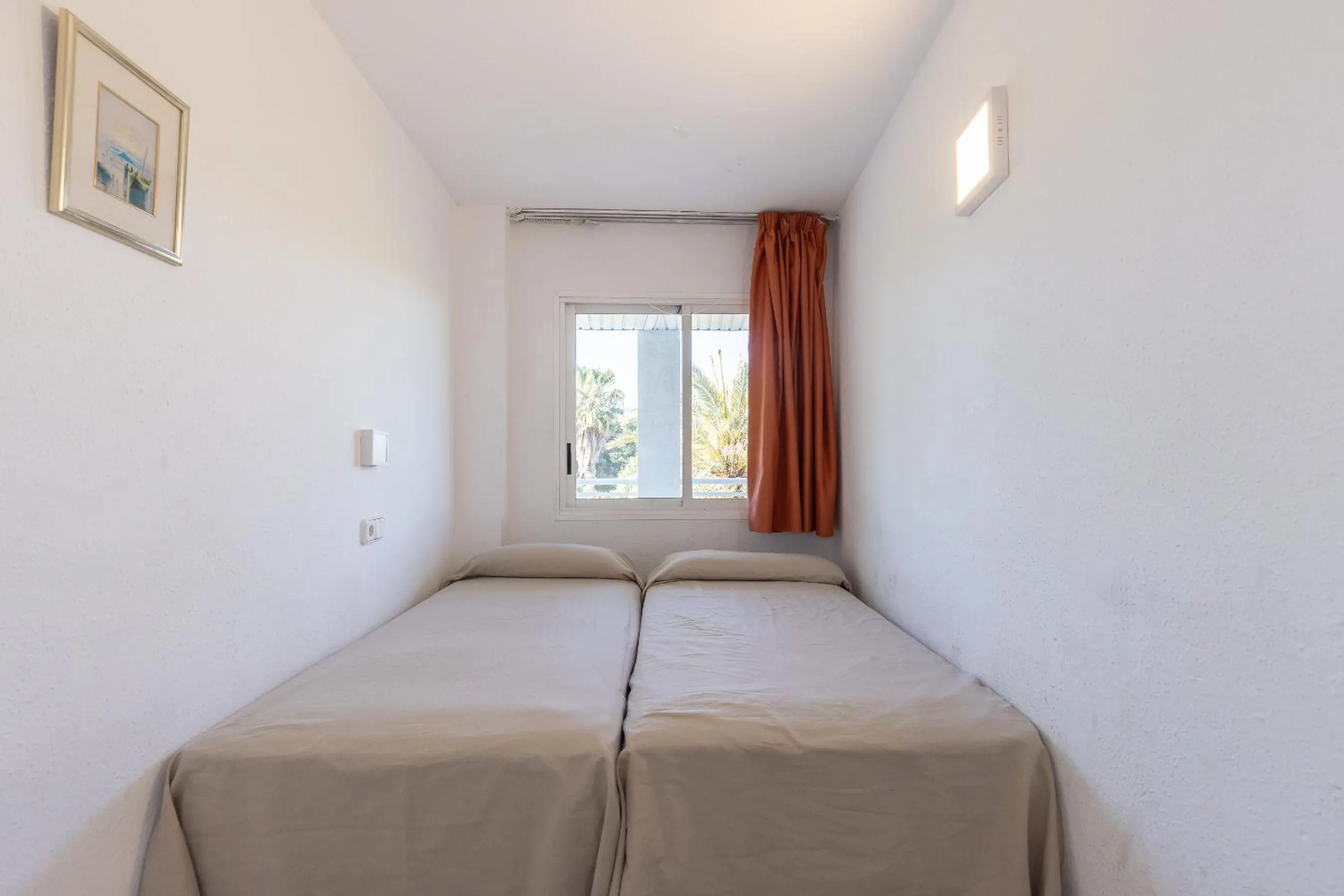 Bed in Rentalmar Royal