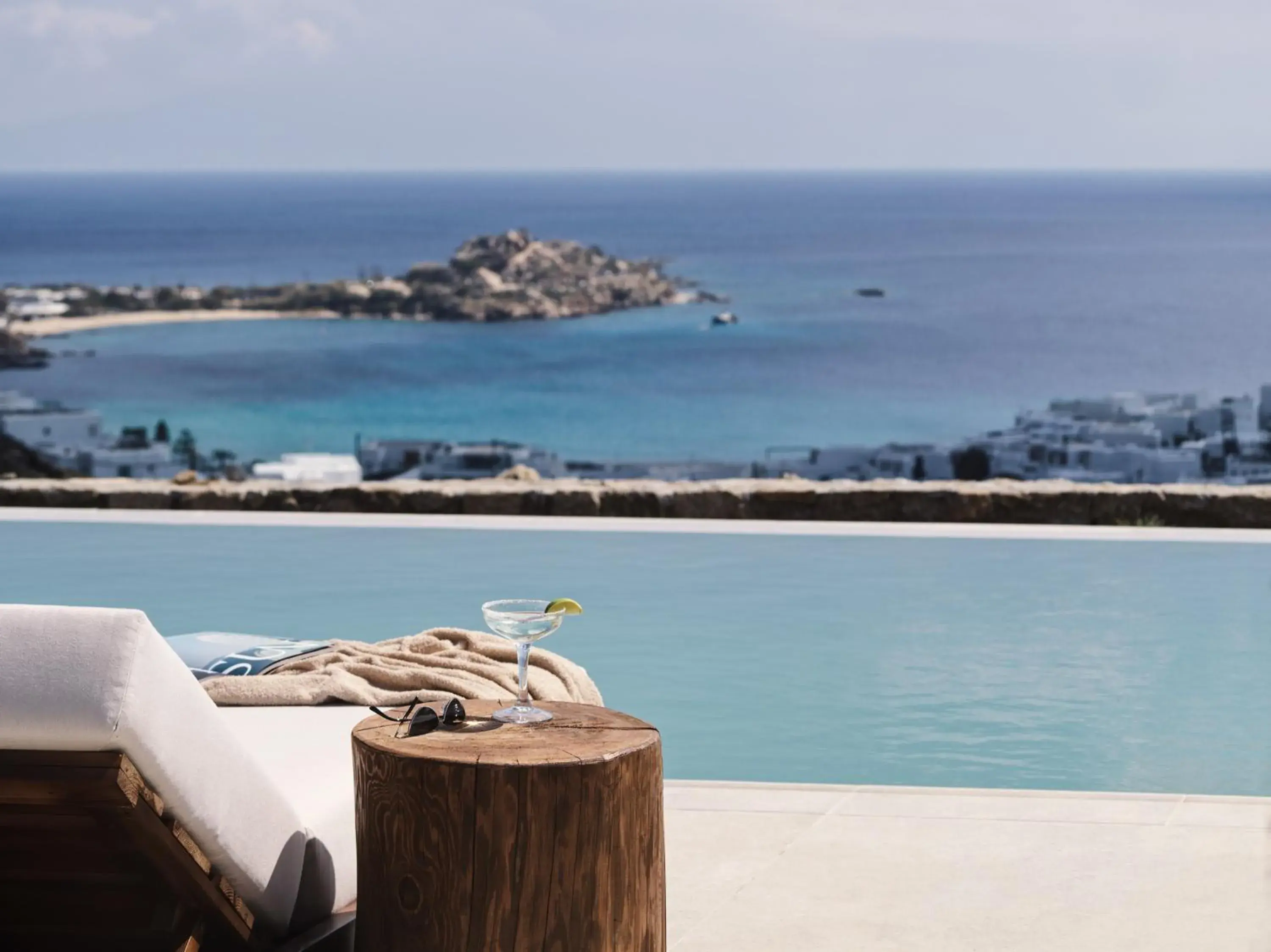 Ezio Bo Luxury Living Ezio Bo Luxury Living