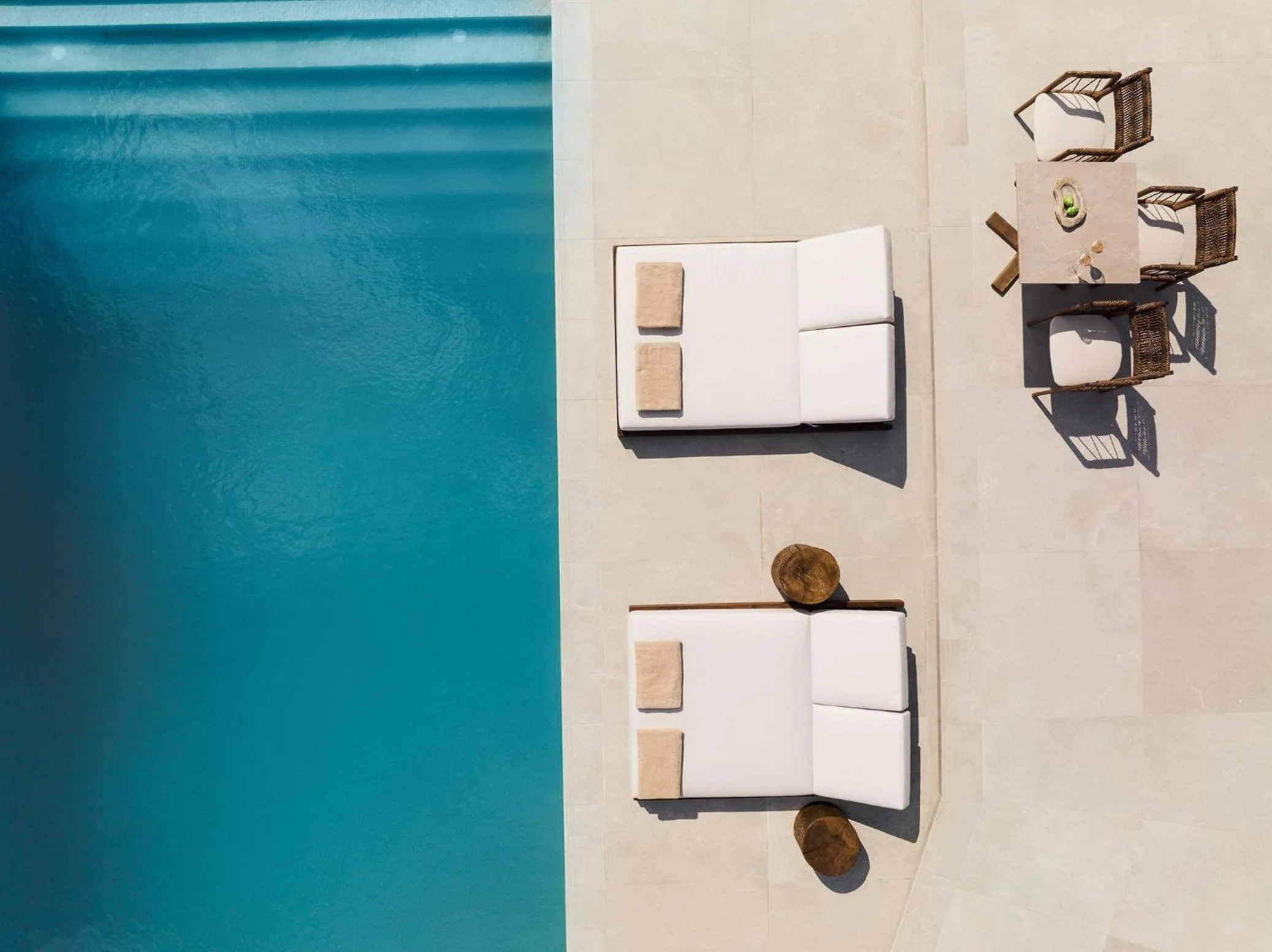 Swimming pool in Ezio Bo Luxury Living