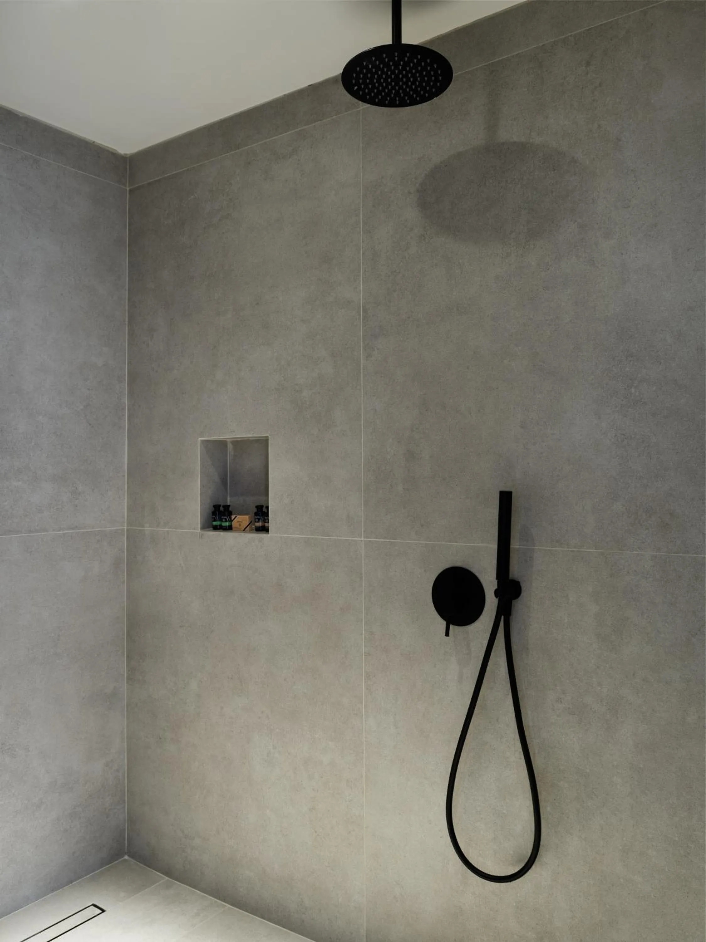 Shower in Ezio Bo Luxury Living