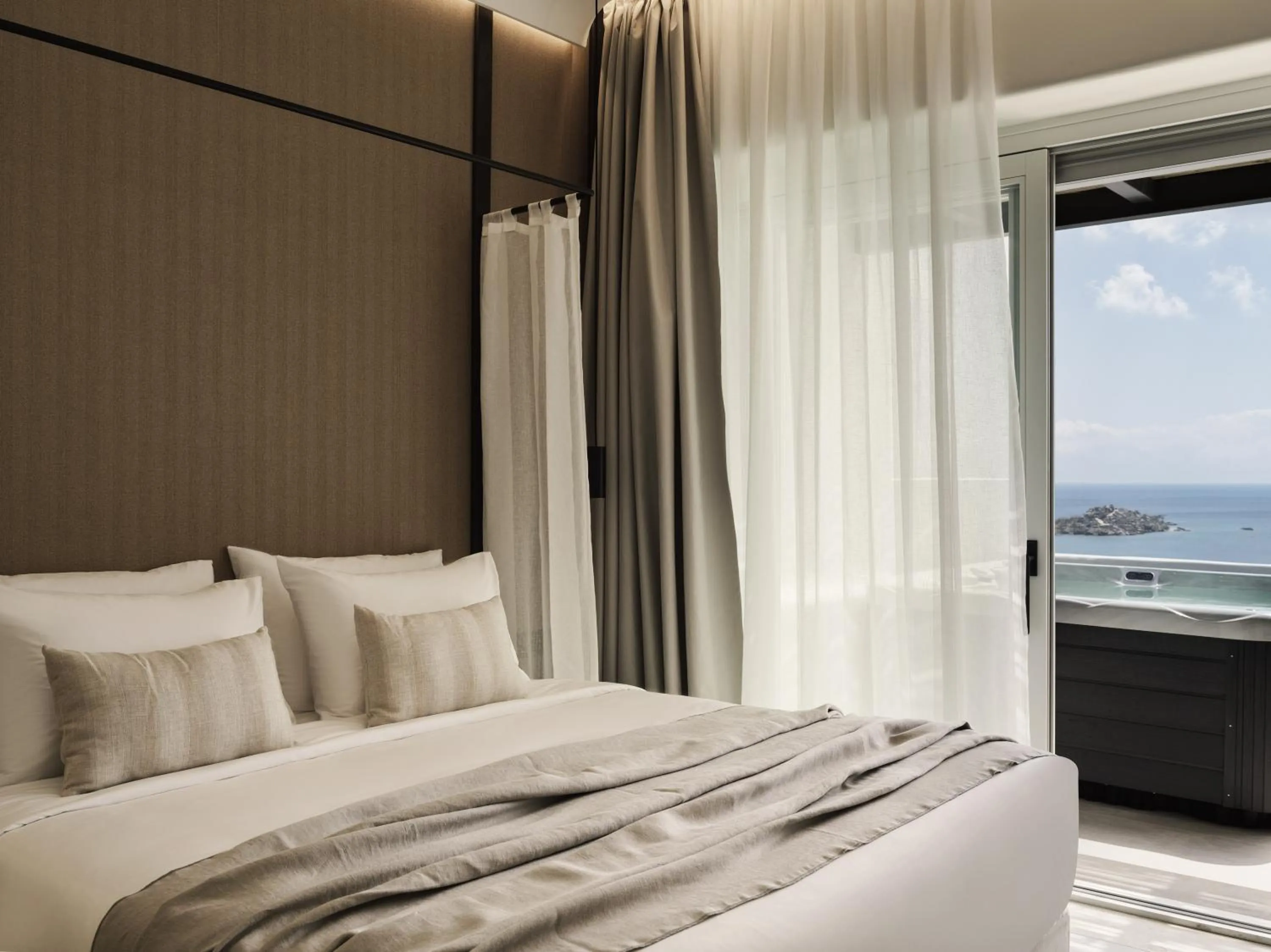 Bed in Ezio Bo Luxury Living