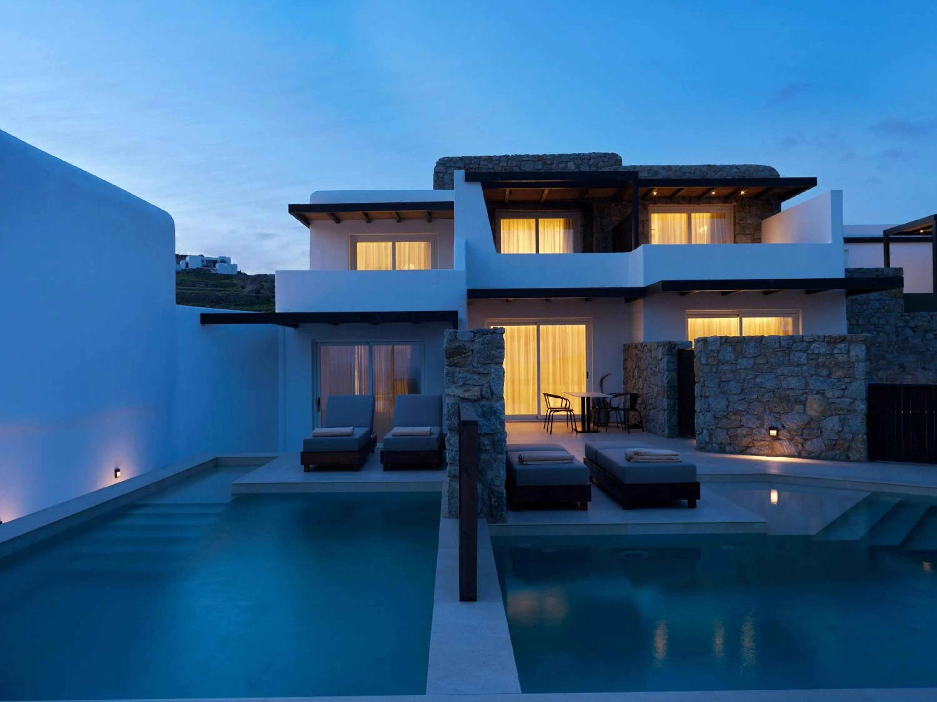 Patio in Ezio Bo Luxury Living