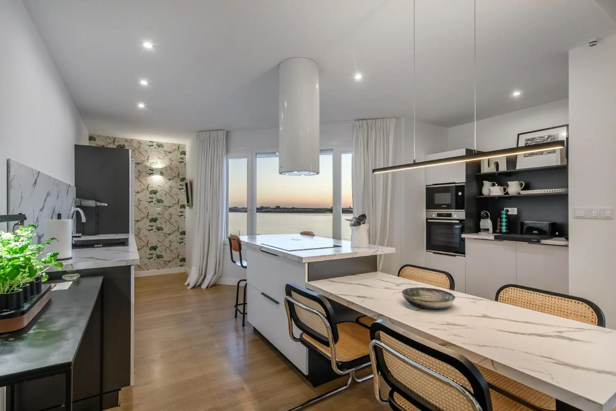 Kitchen or kitchenette in Apartamento sobre el rio Guadiana