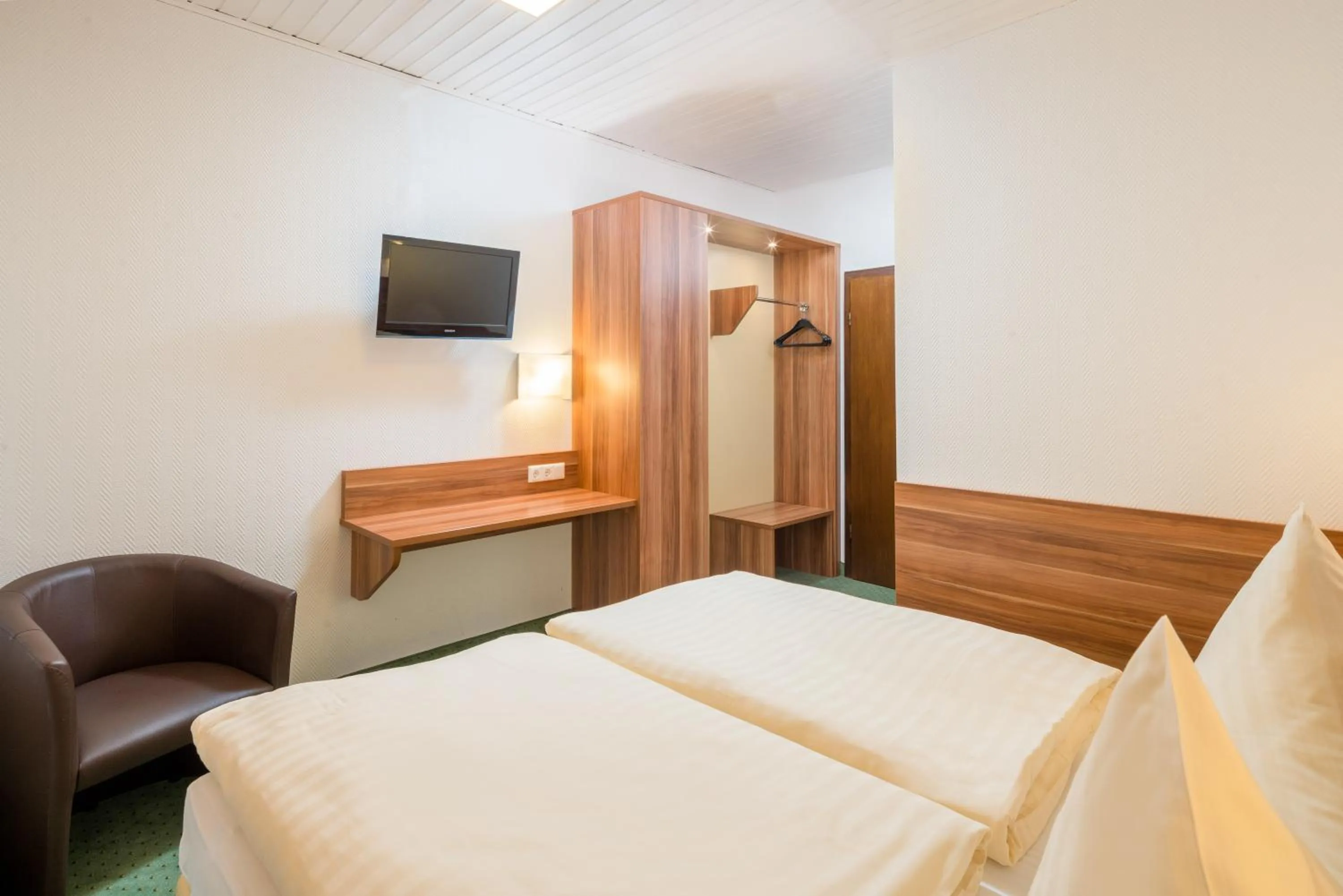 Photo of the whole room, Bed in Hotel zur Post