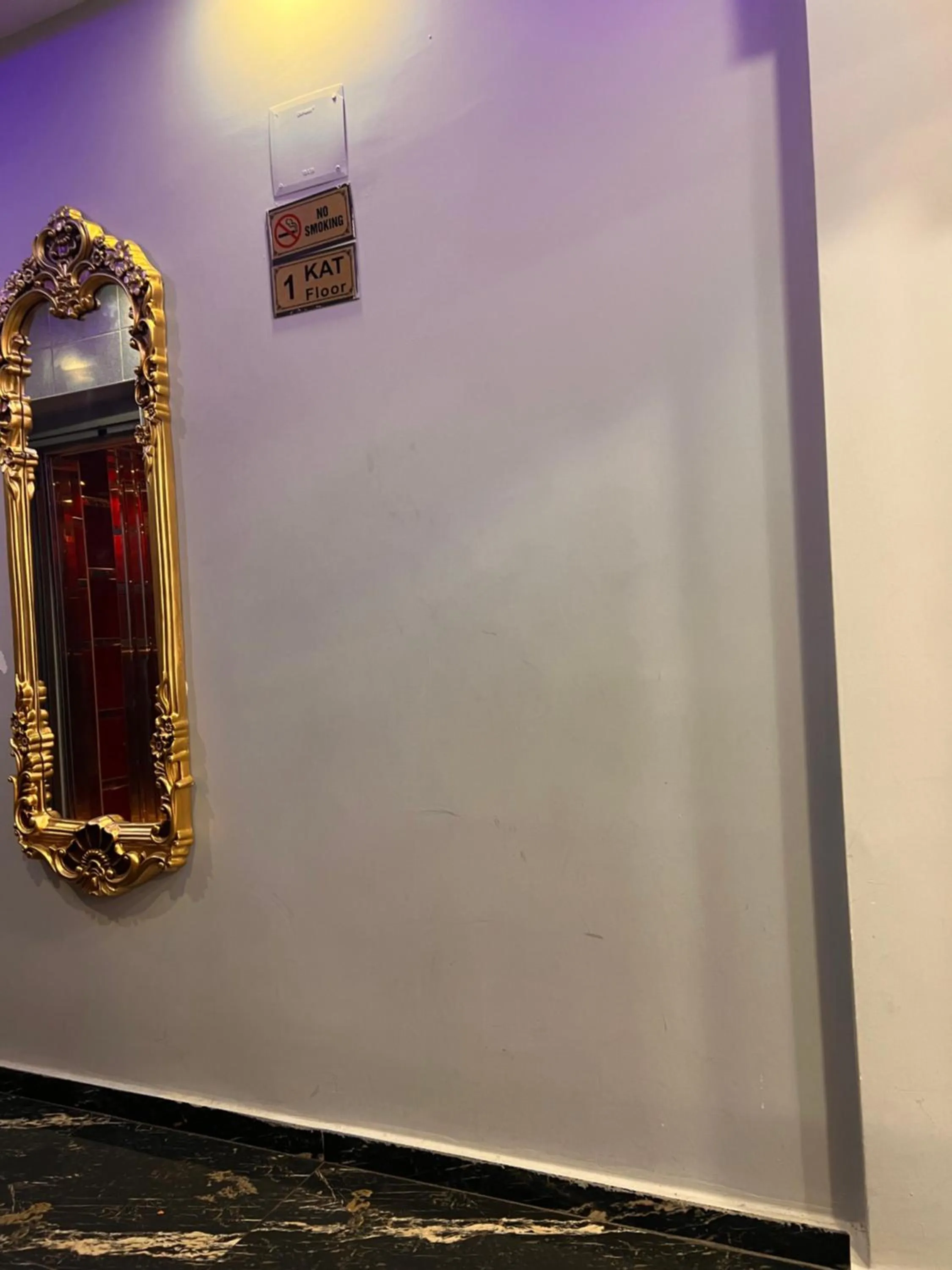 Billiard in Sami hotel