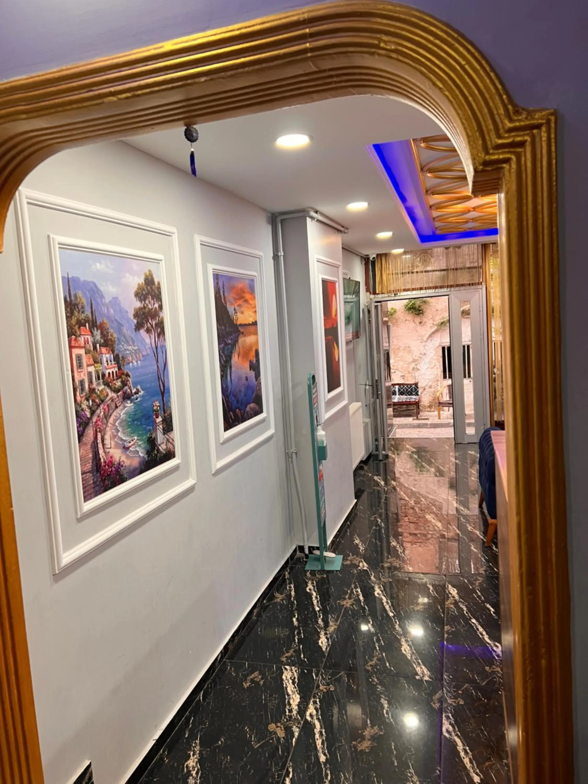 Billiard in Sami hotel