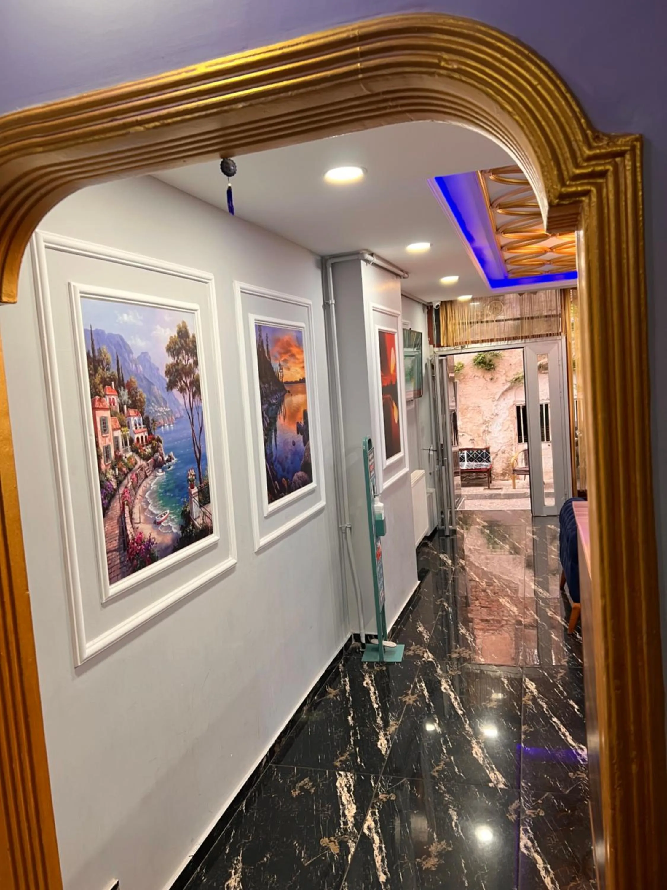 Billiard in Sami hotel