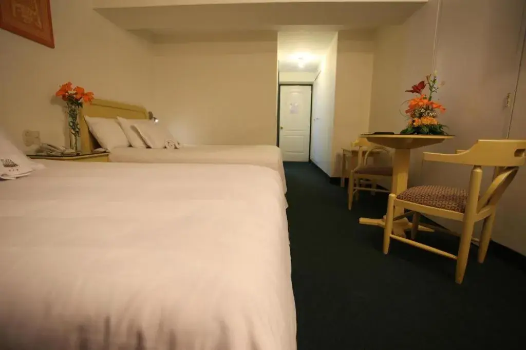 Twin Room in Plaza Mayor Hotel Twin Room in Plaza Mayor Hotel