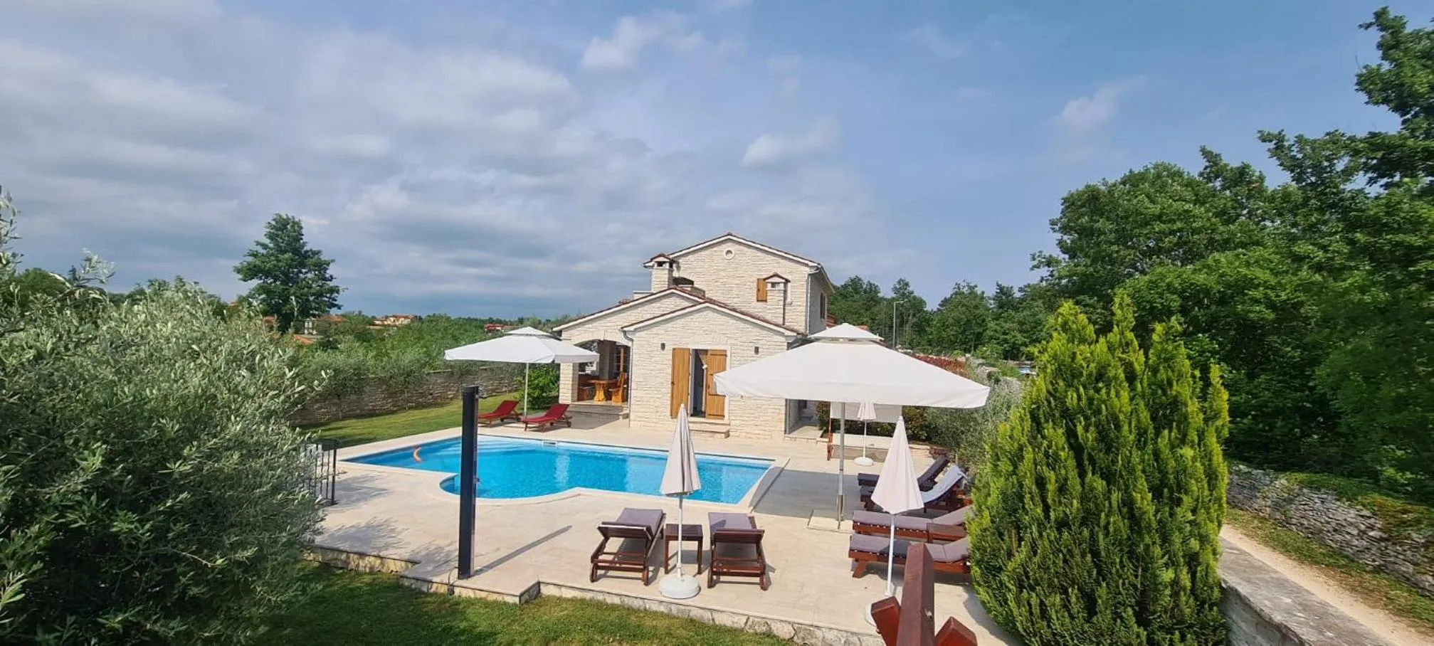 Property building in Villa Stella