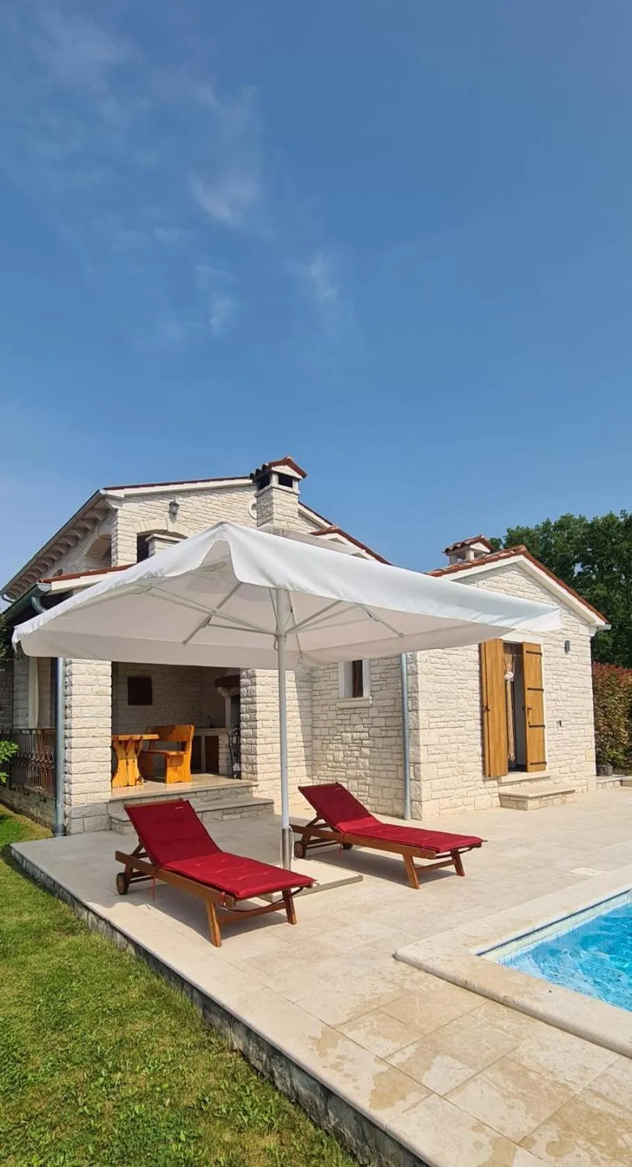 Property building in Villa Stella