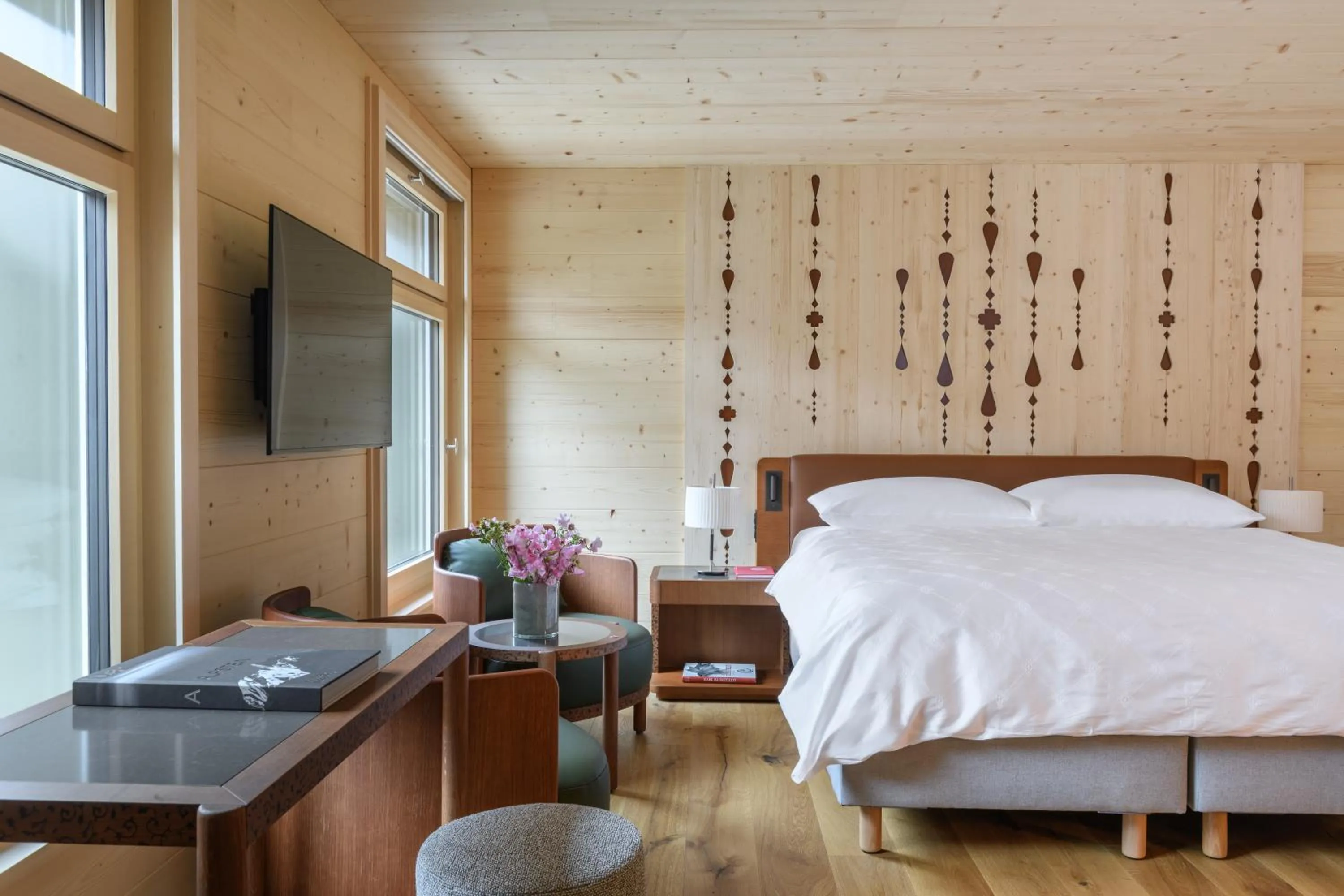 Photo of the whole room, Bed in Appenzeller Huus Löwen