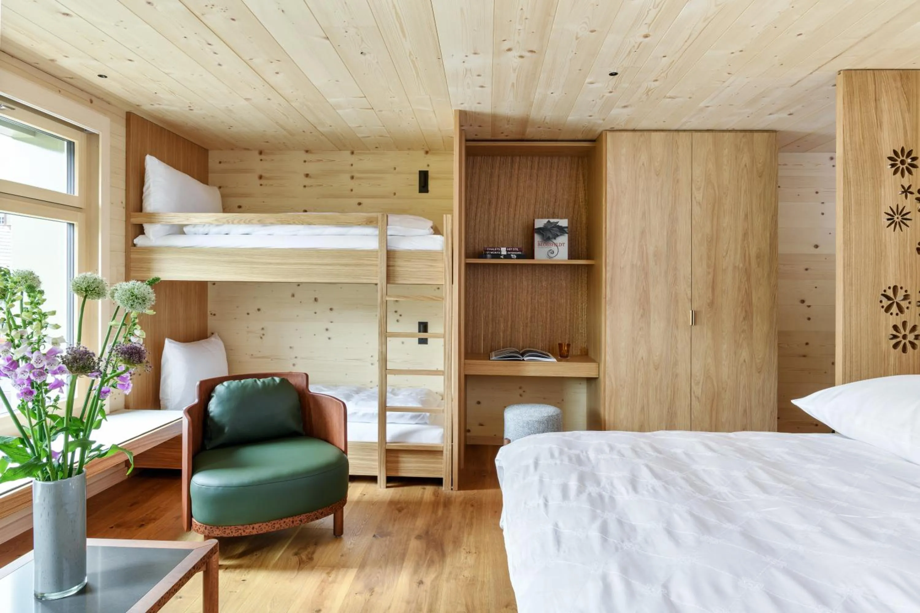 Photo of the whole room, Bed in Appenzeller Huus Löwen