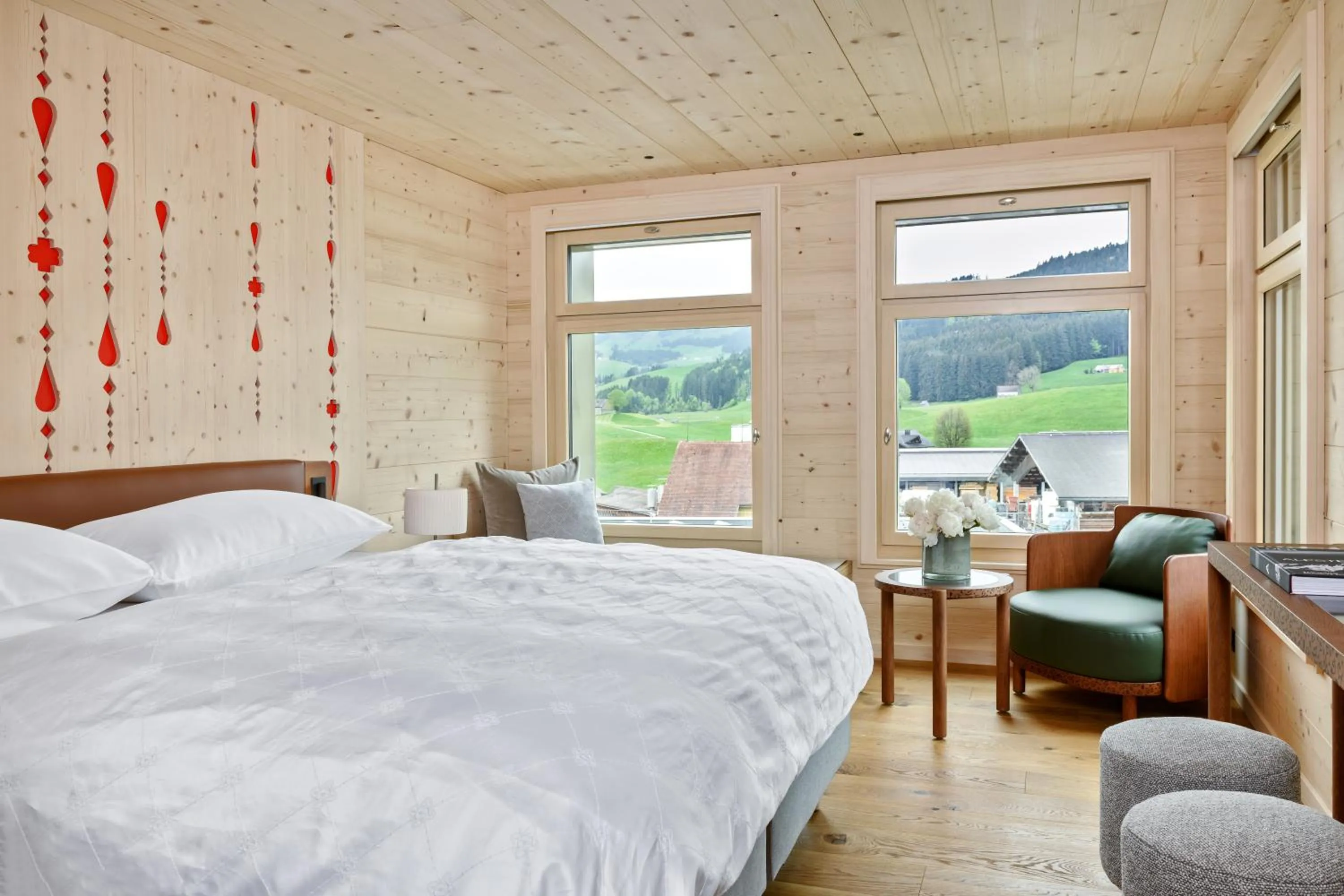 Photo of the whole room, Bed in Appenzeller Huus Löwen