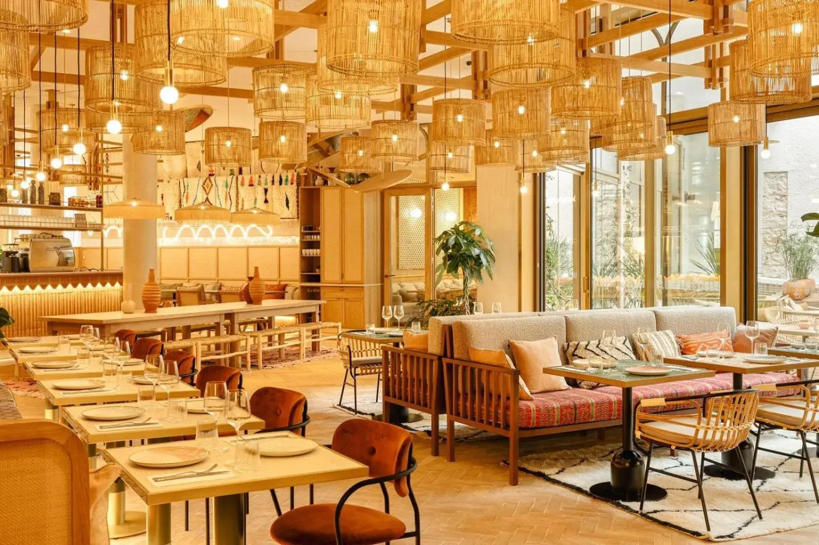 Restaurant/places to eat in Bloom House Hôtel & SPA Restaurant/places to eat in Bloom House Hôtel & SPA