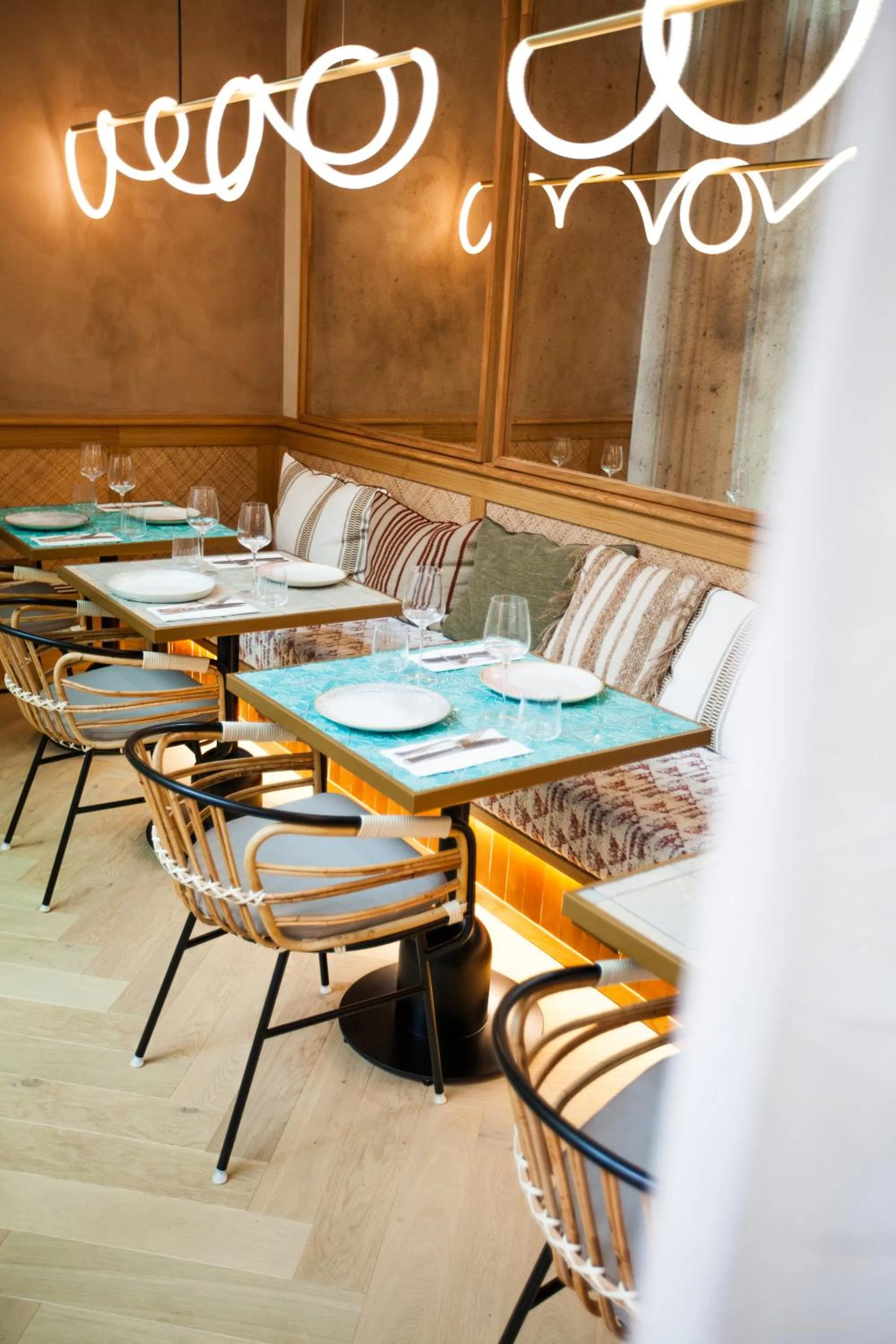 Restaurant/places to eat in Bloom House Hôtel & SPA