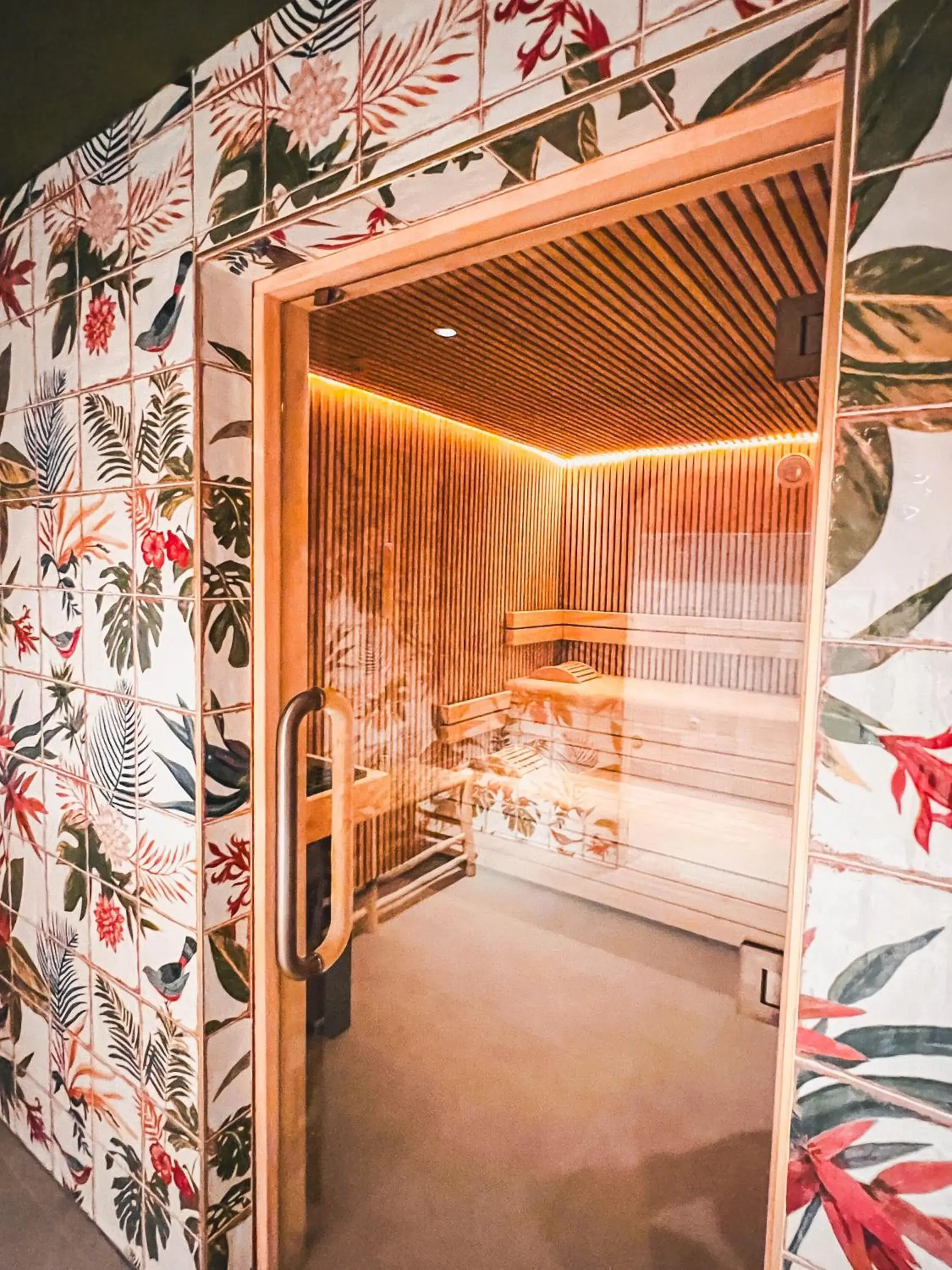 Sauna, Bed in Bloom House Hôtel & SPA Sauna, Bed in Bloom House Hôtel & SPA
