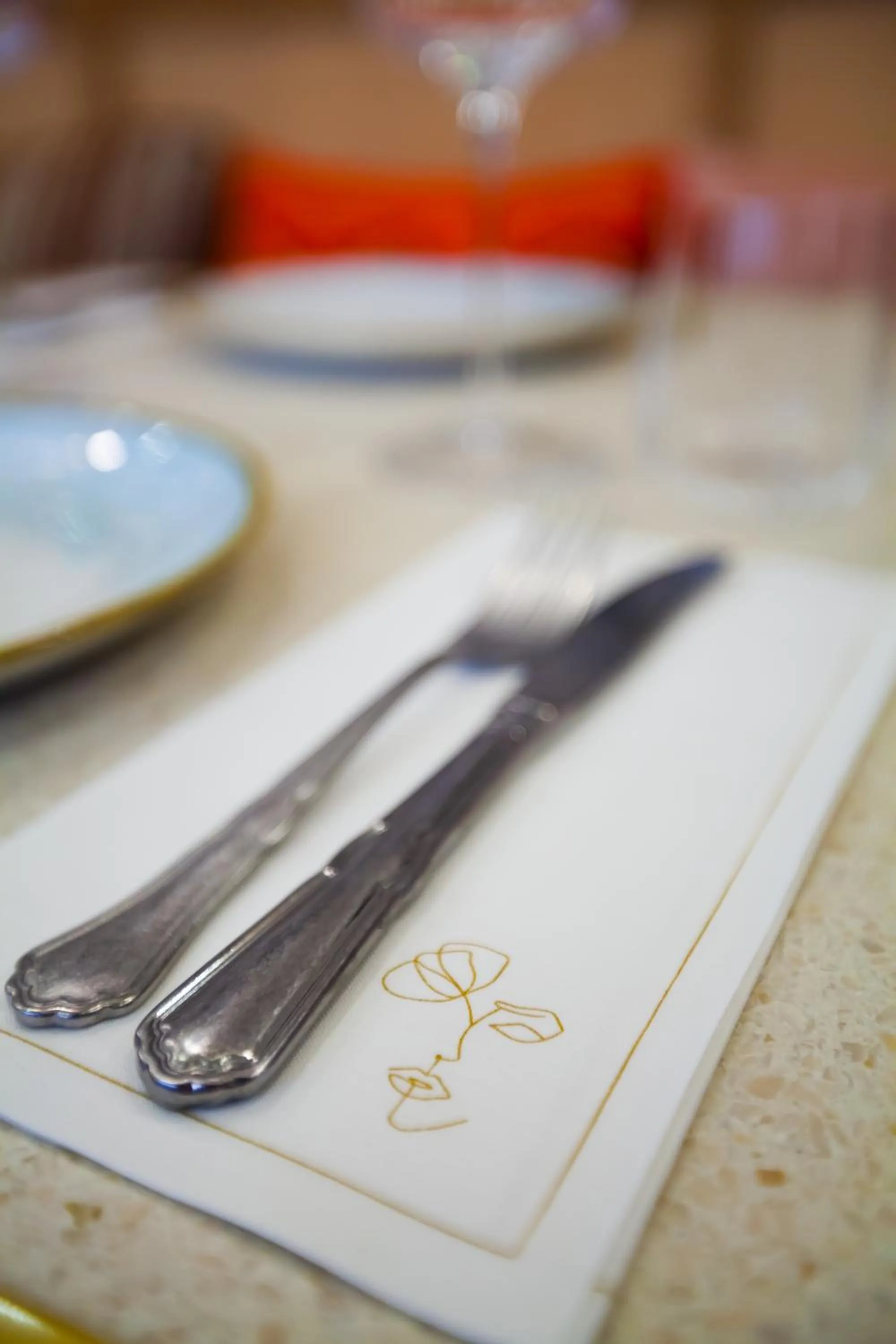 Restaurant/places to eat in Bloom House Hôtel & SPA