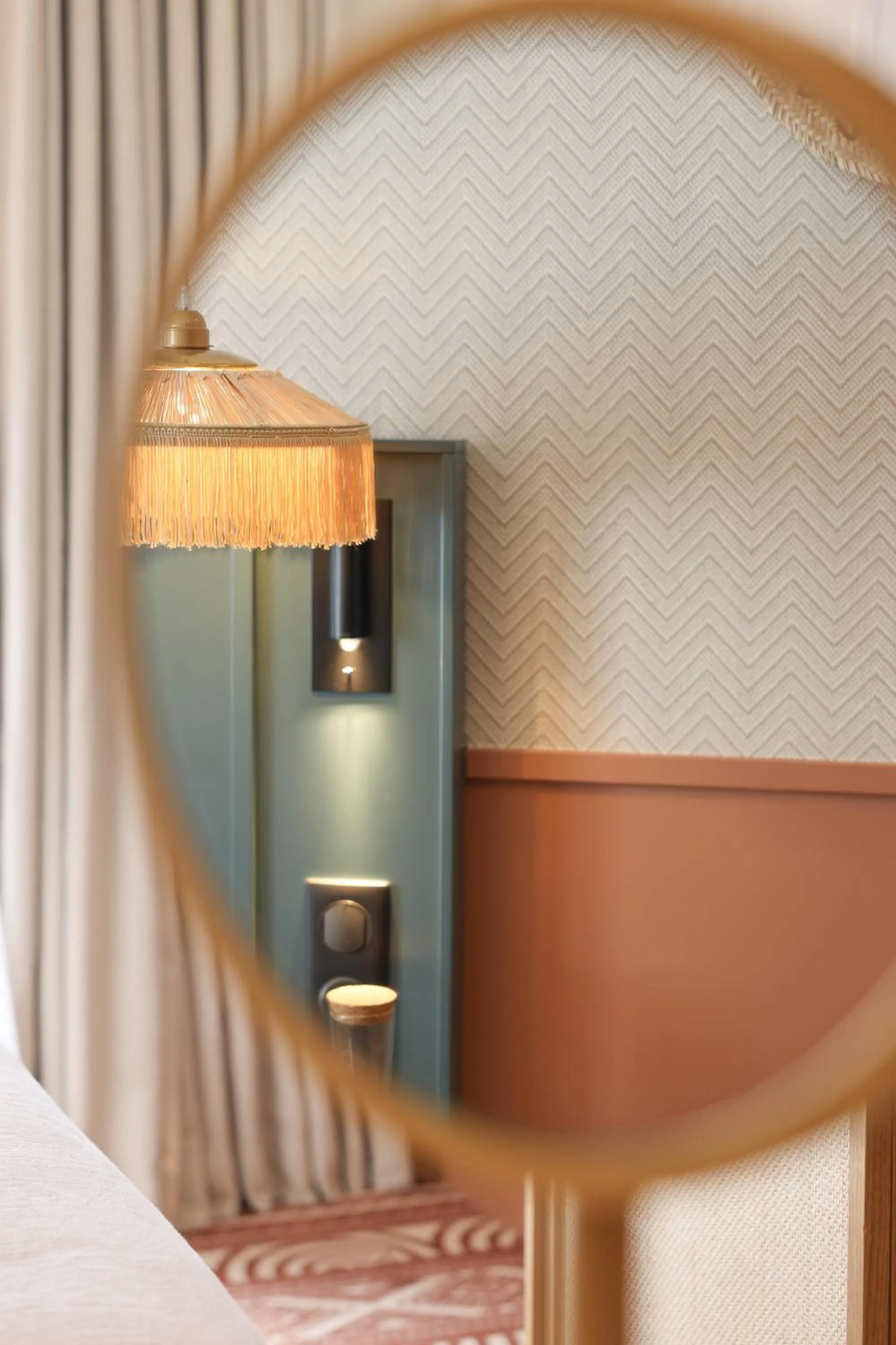 Bed in Bloom House Hôtel & SPA