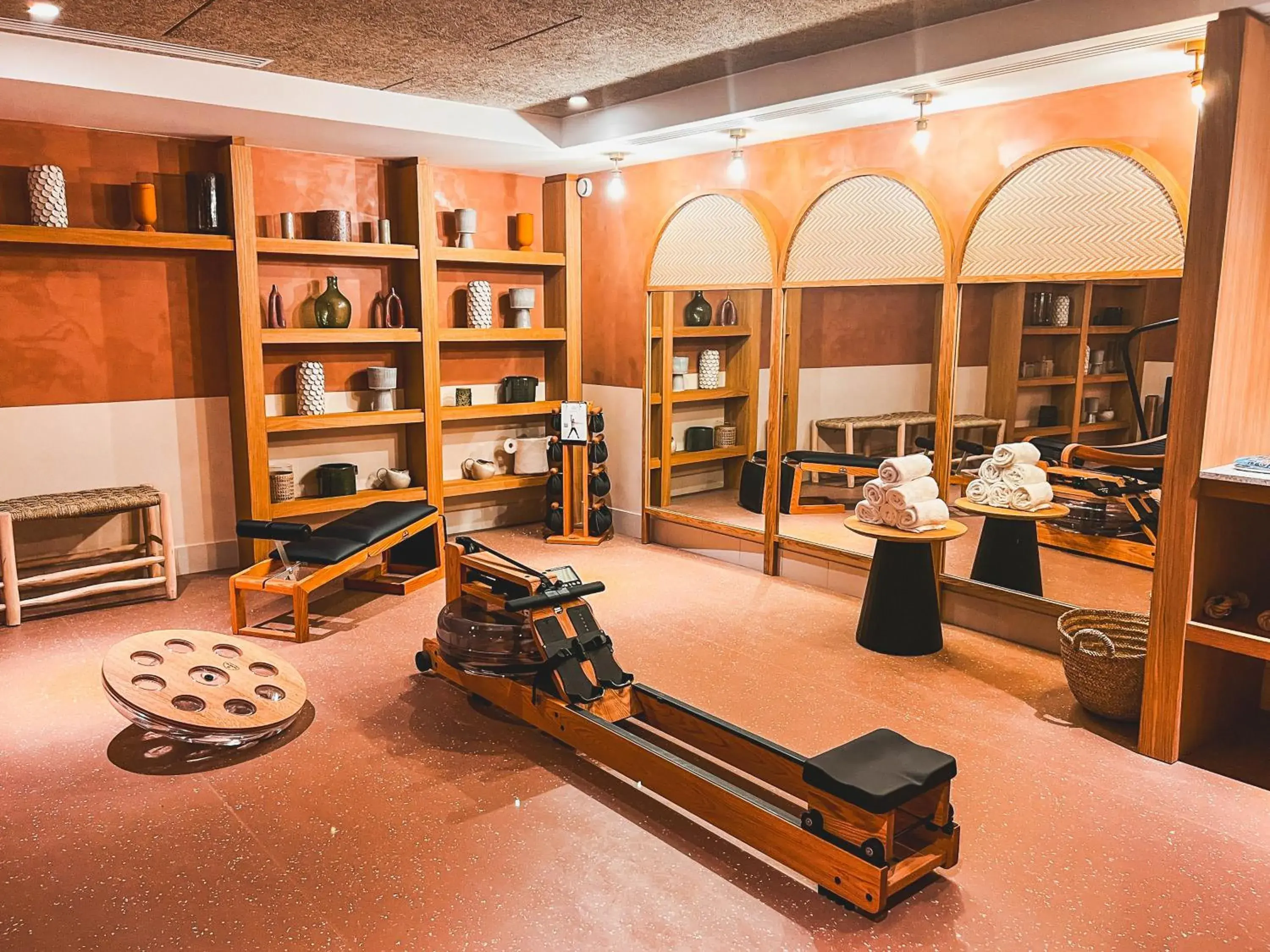 Fitness centre/facilities in Bloom House Hôtel & SPA Fitness centre/facilities in Bloom House Hôtel & SPA