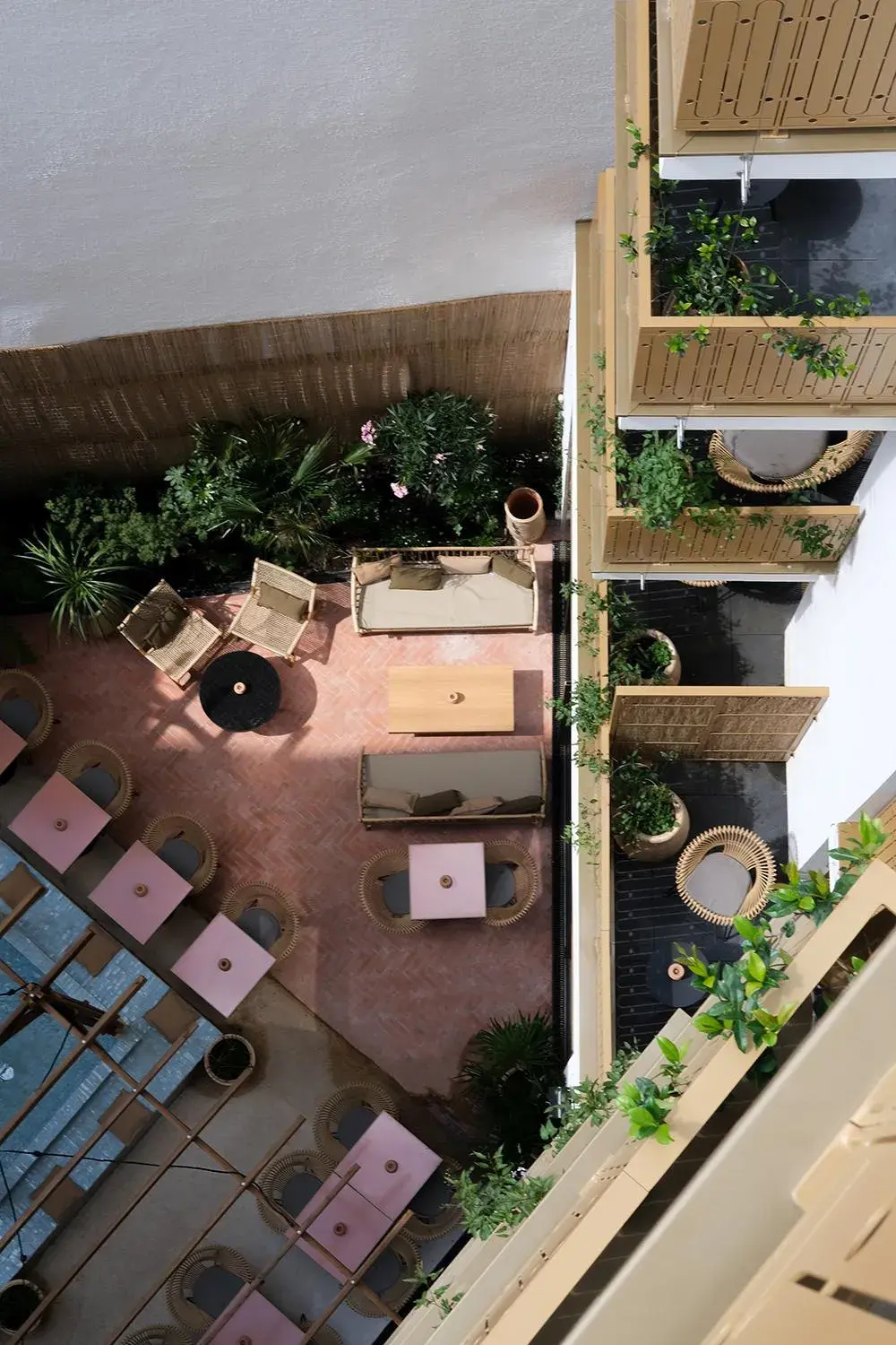 Garden view in Bloom House Hôtel & SPA Garden view in Bloom House Hôtel & SPA