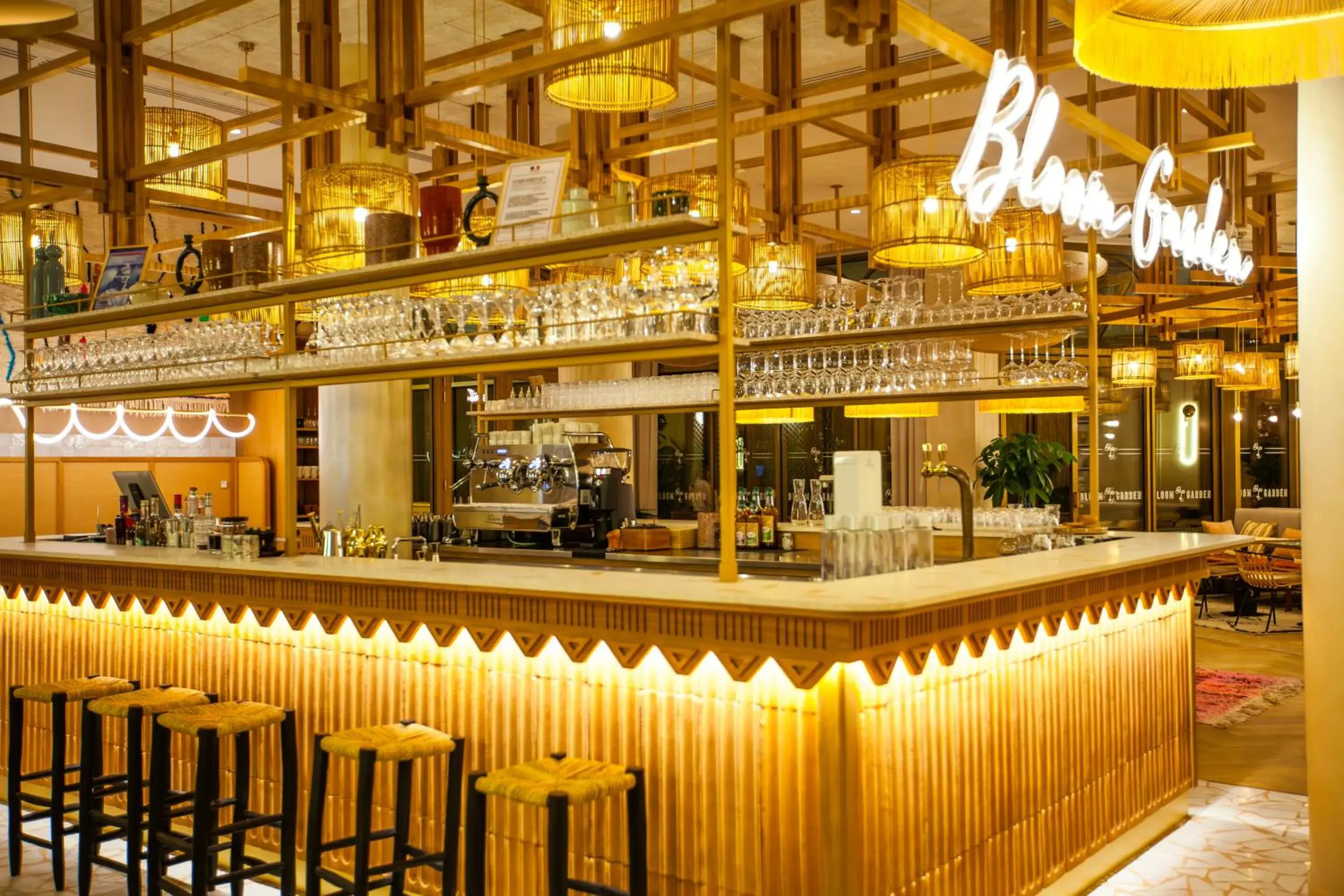 Lounge or bar in Bloom House Hôtel & SPA Lounge or bar in Bloom House Hôtel & SPA