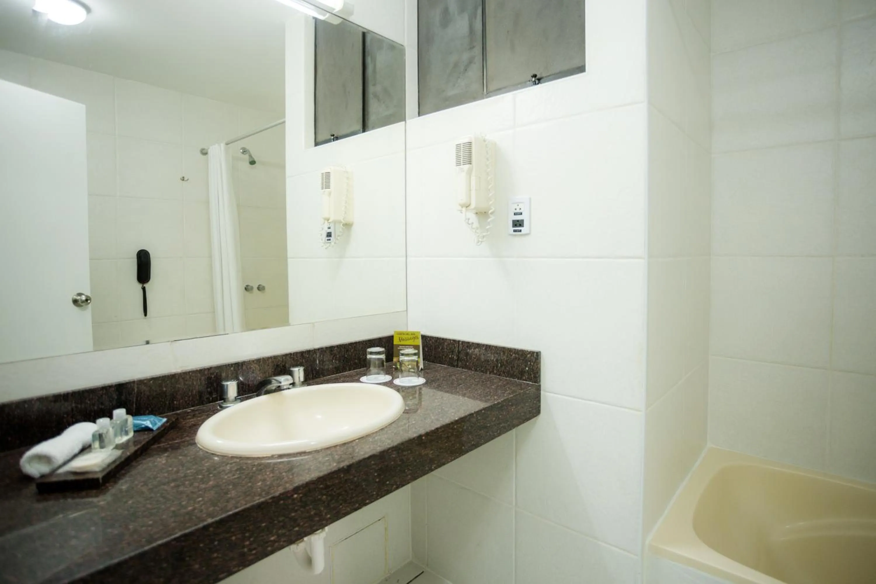 Bathroom in Wyndham Costa del Sol Chiclayo