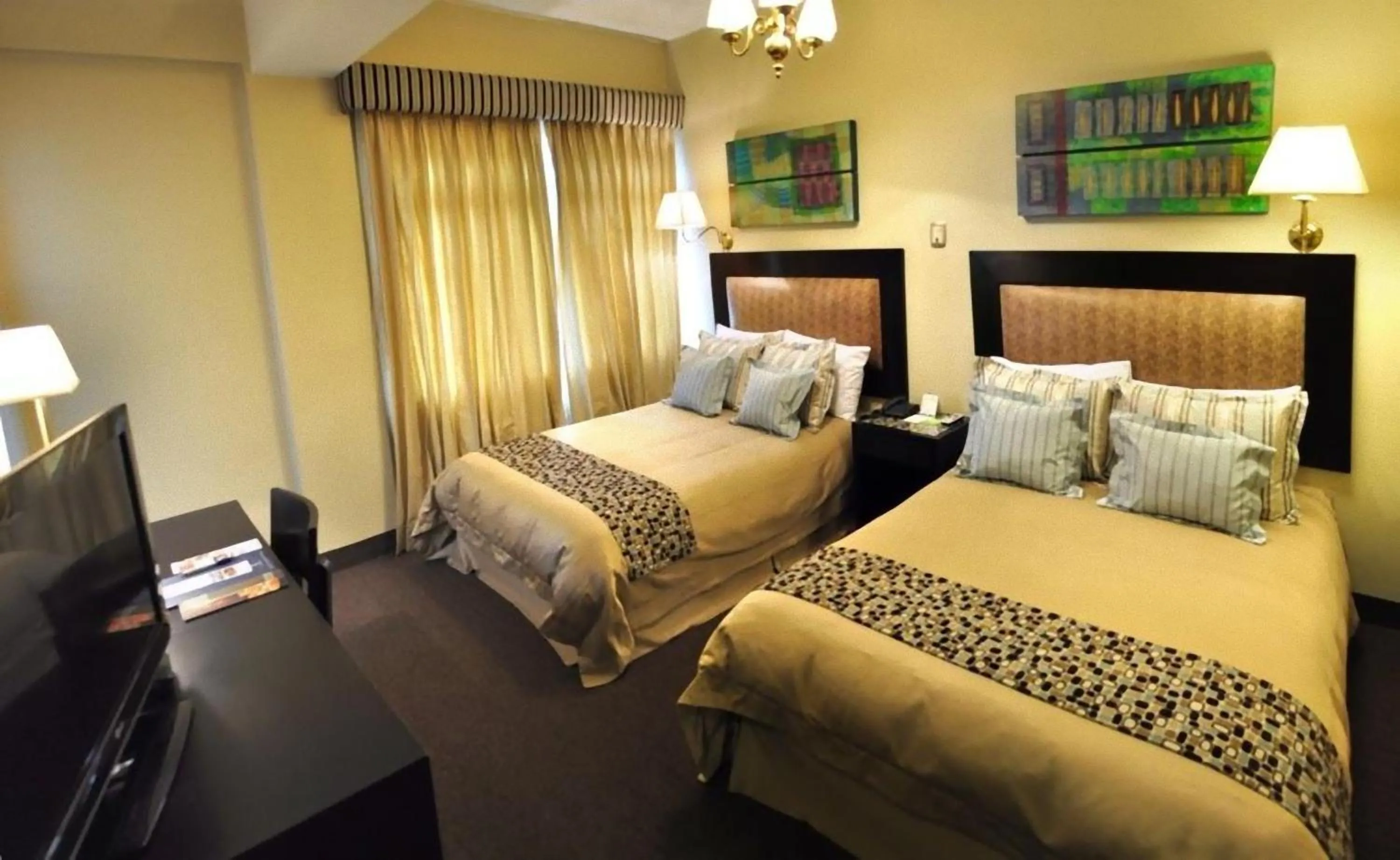 Standard Double Room with Two Double Beds - single occupancy in Wyndham Costa del Sol Cajamarca