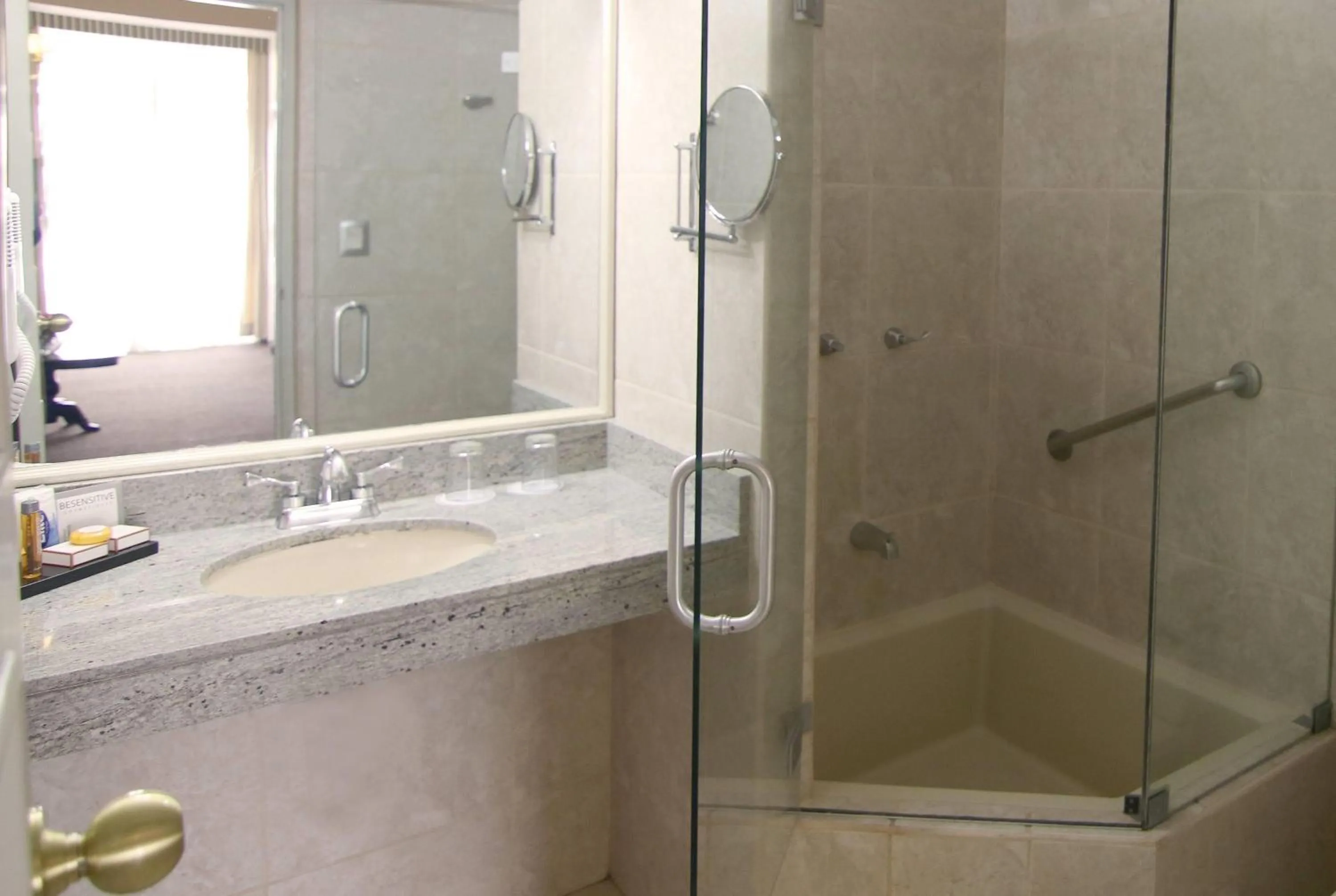 Bathroom in Wyndham Costa del Sol Cajamarca